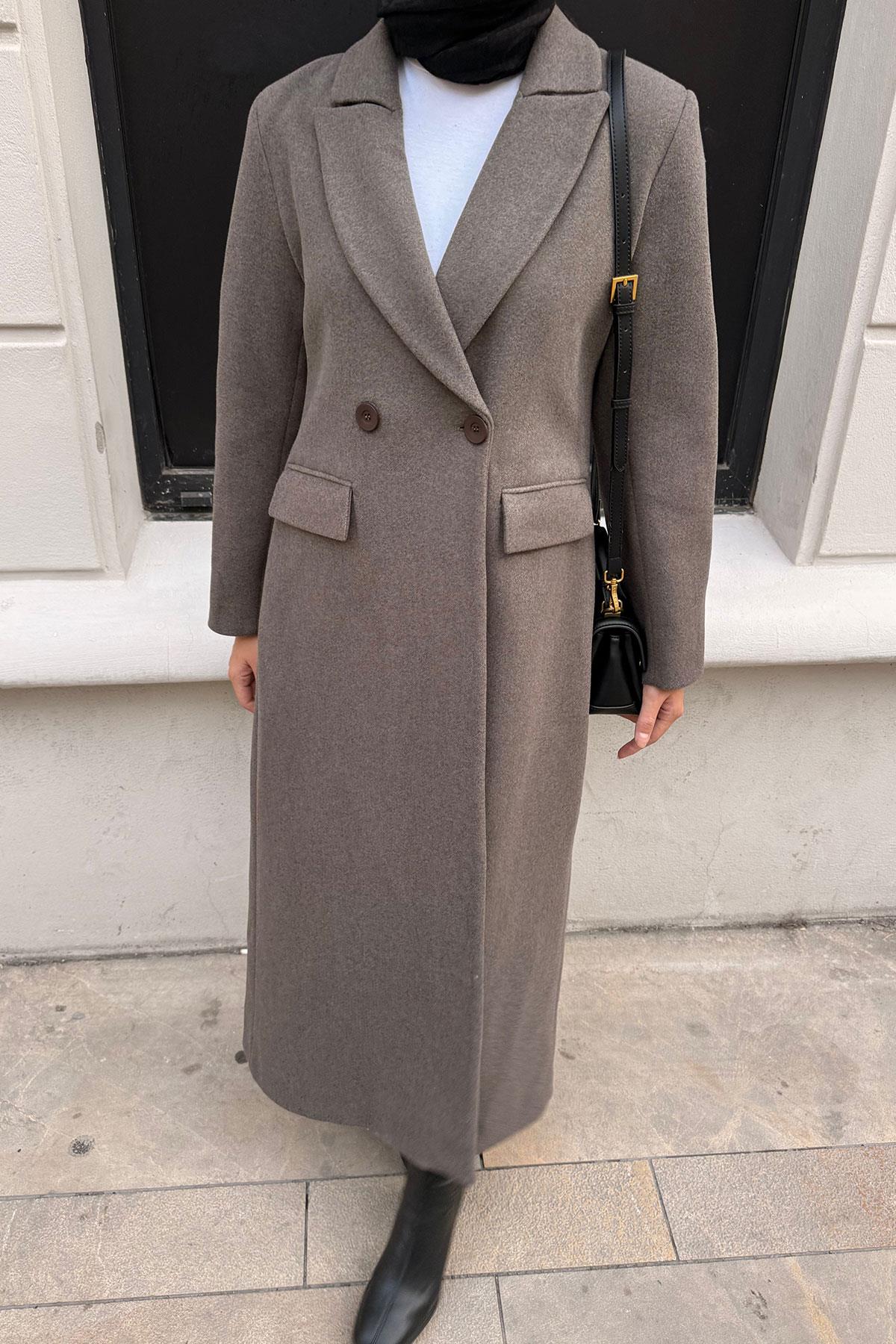 Arka Düğme Detaylı Kaşe Kaban Kahverengi