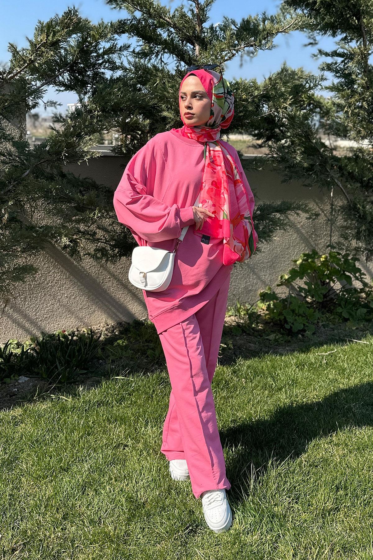 Asimetrik dikiş detaylı İkili Takım Pembe