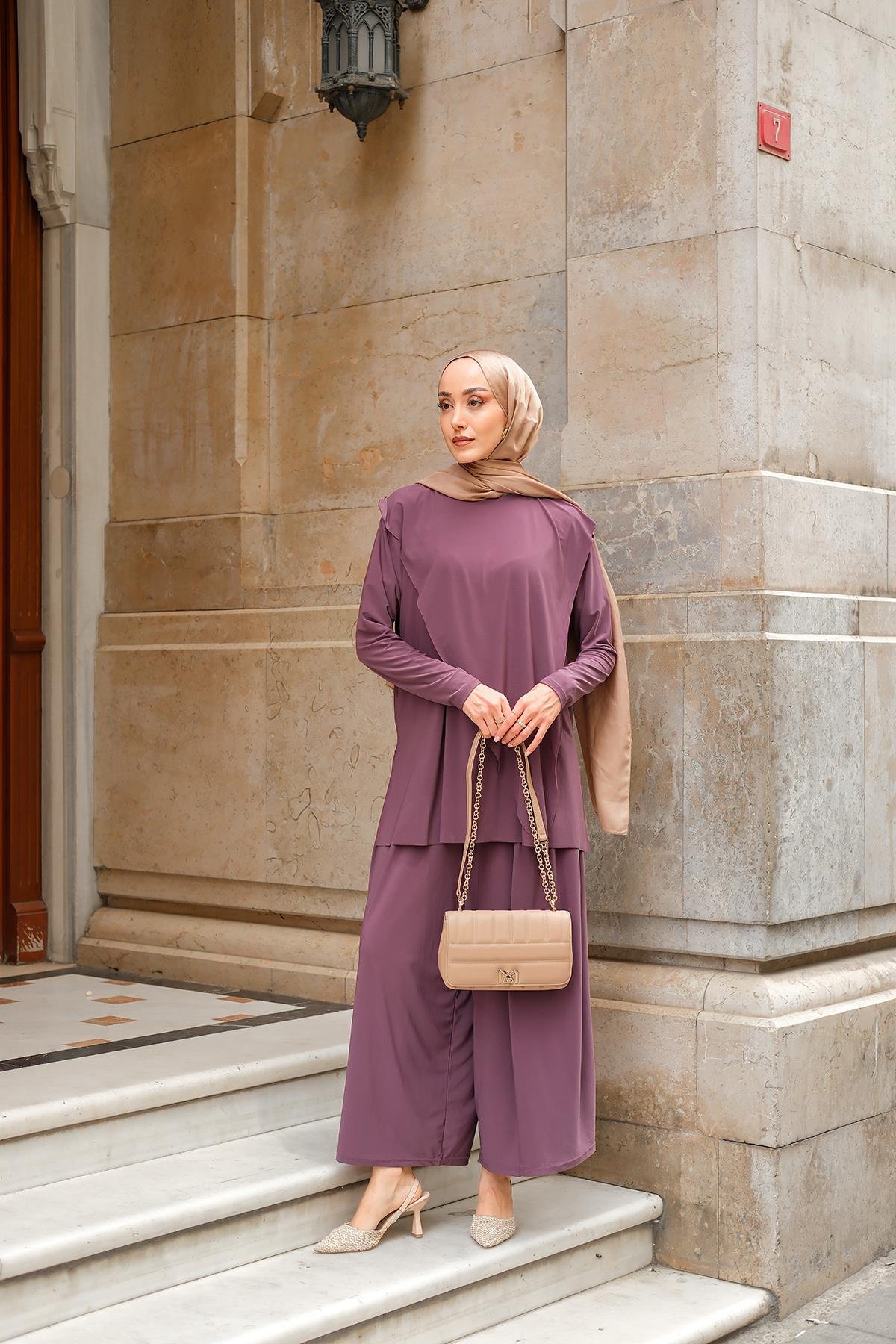 Asimetrik Salaş Takım Vişne Çürüğü