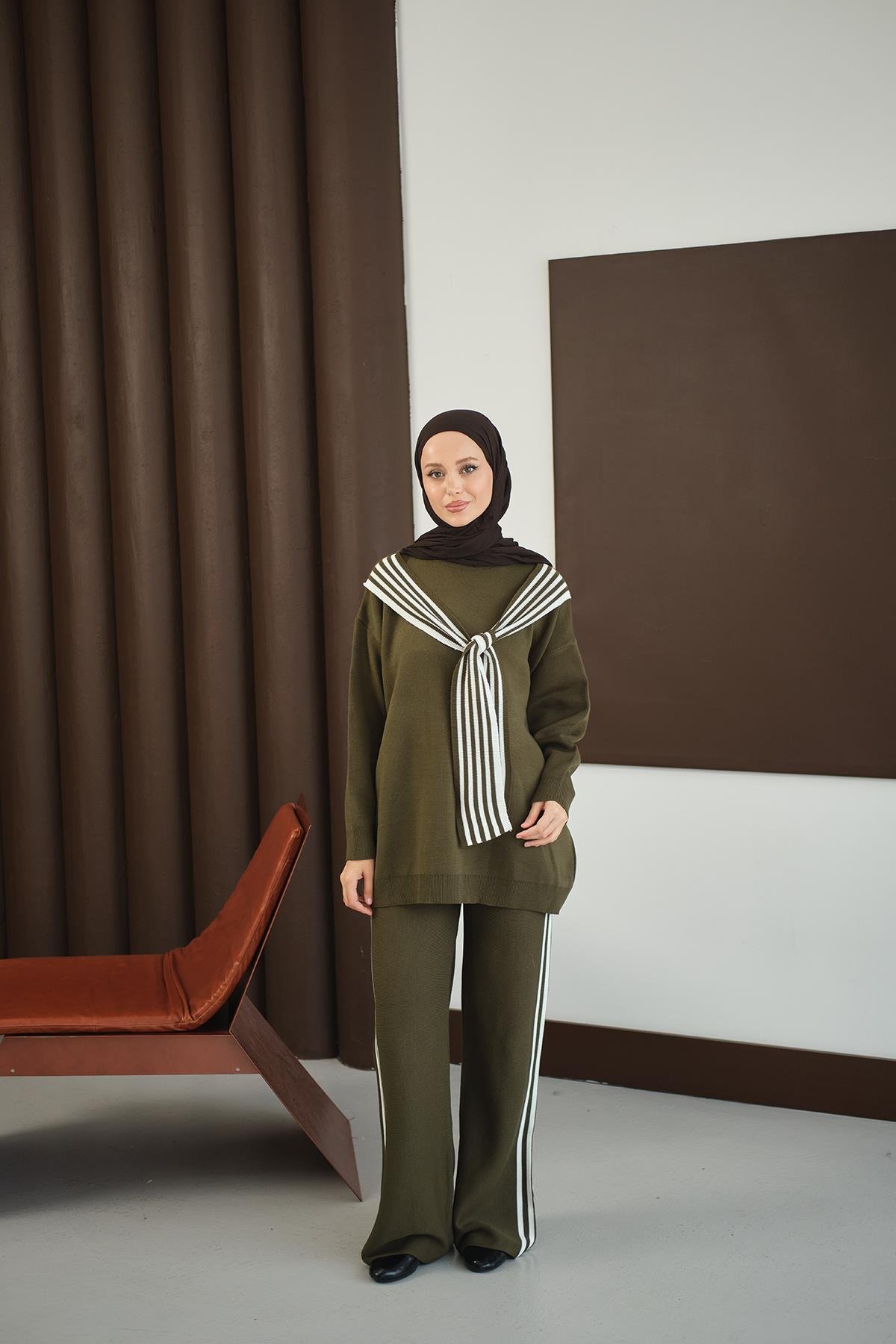 Atkı Detay Takım Haki Yeşil