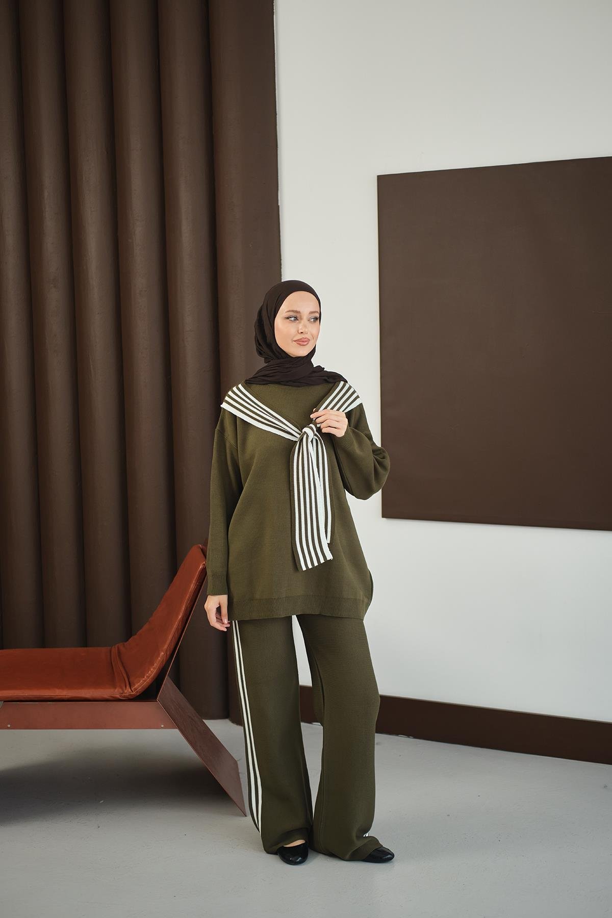 Atkı Detay Takım Haki Yeşil