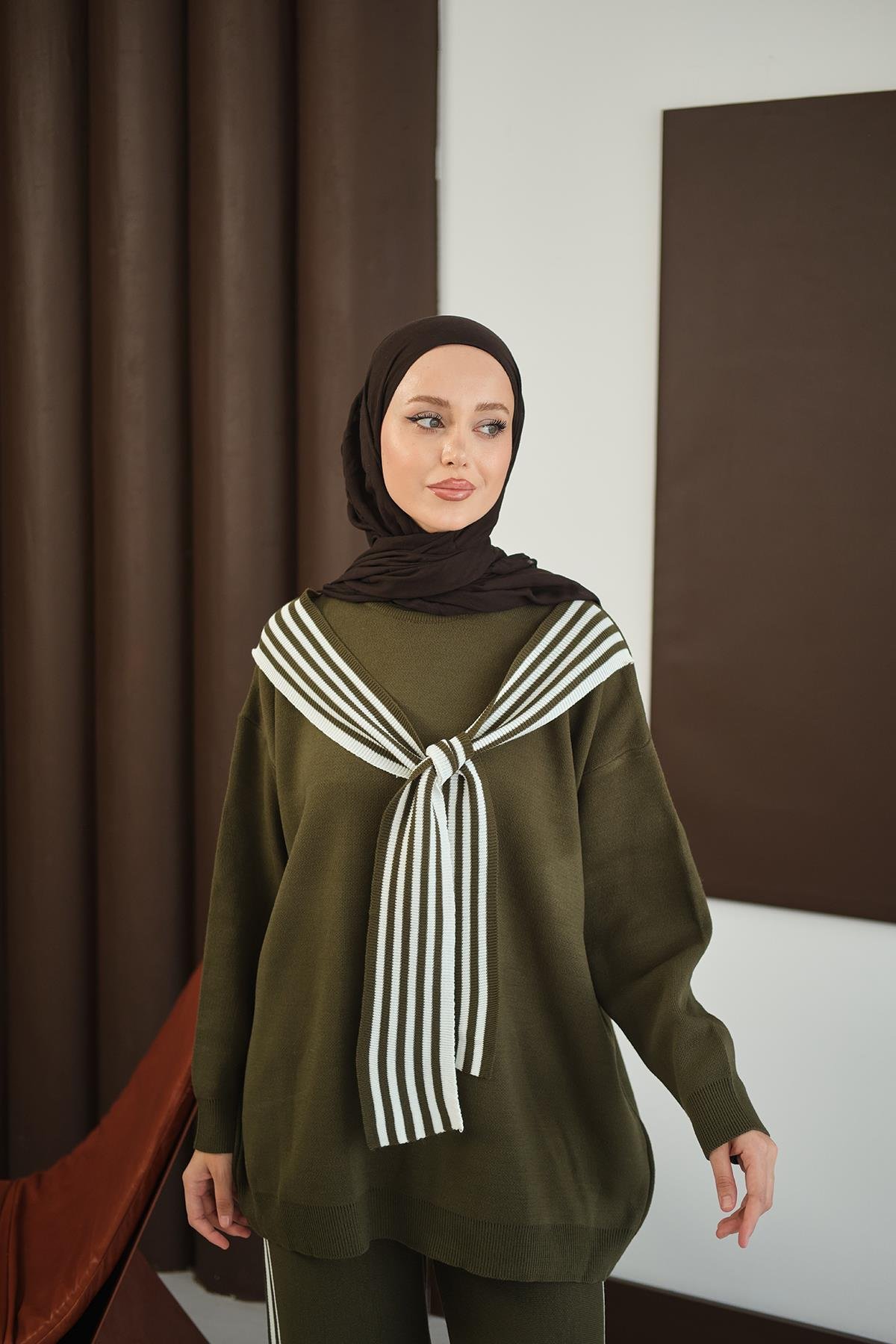 Atkı Detay Takım Haki Yeşil