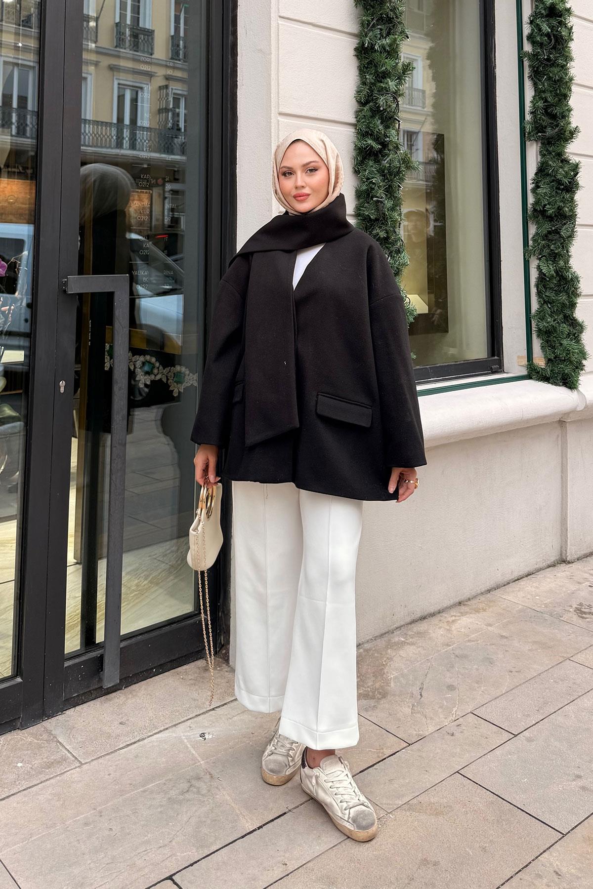 Atkı Detaylı Kaşe Siyah