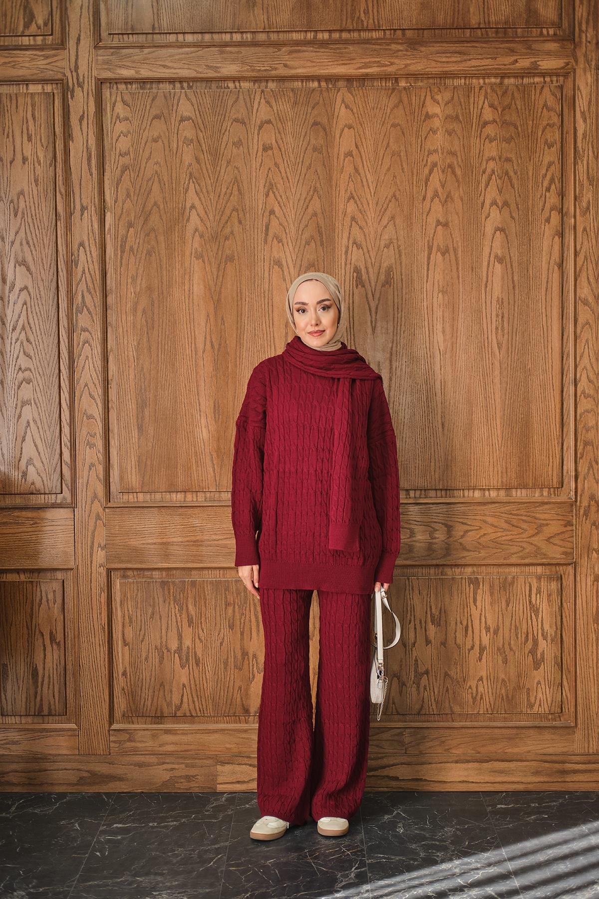 Atkı Detaylı Örgü Takım Bordo