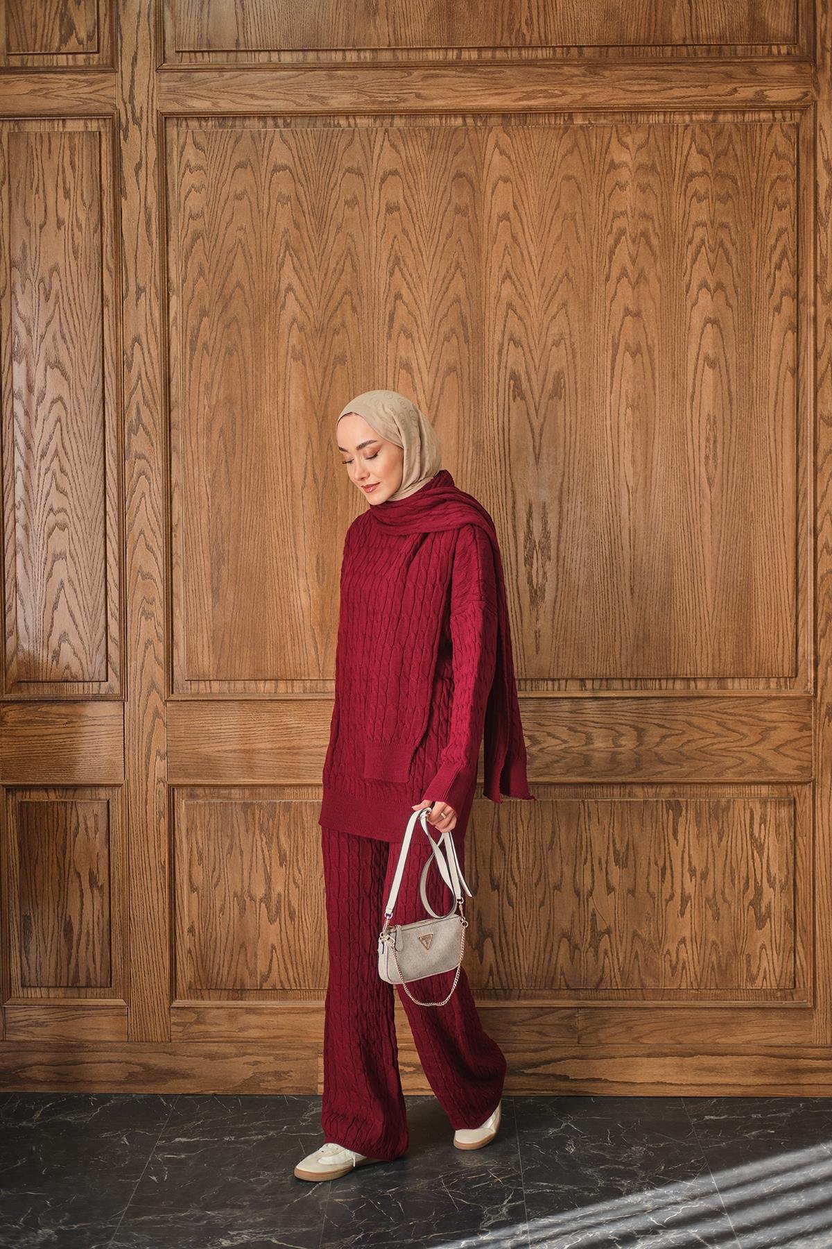 Atkı Detaylı Örgü Takım Bordo