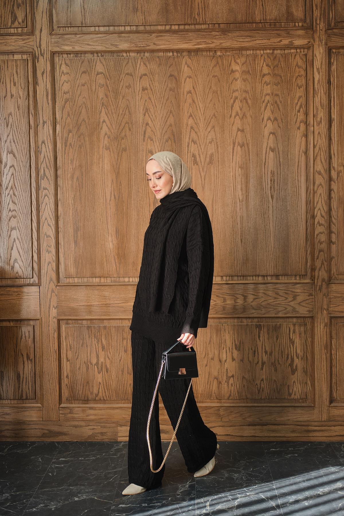 Atkı Detaylı Örgü Takım Siyah