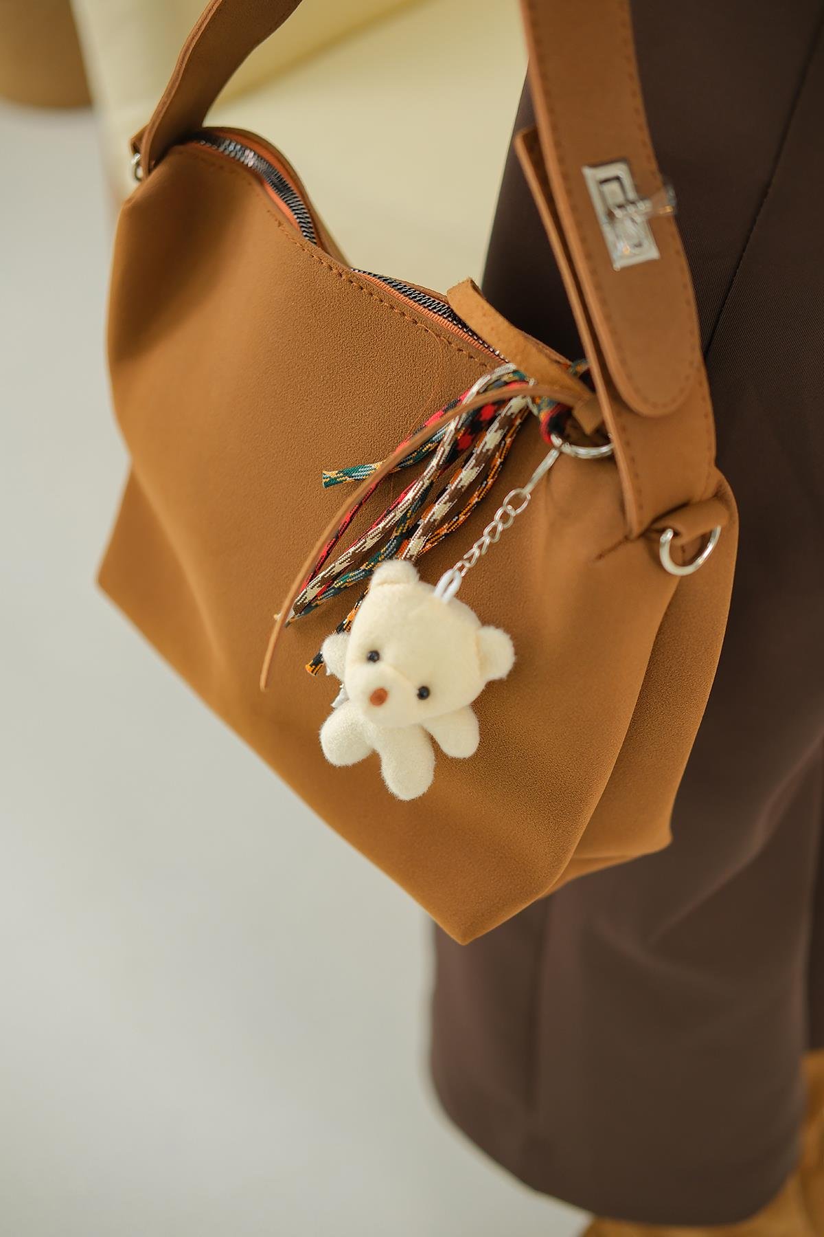 Ayıcık Detay Çanta Taba