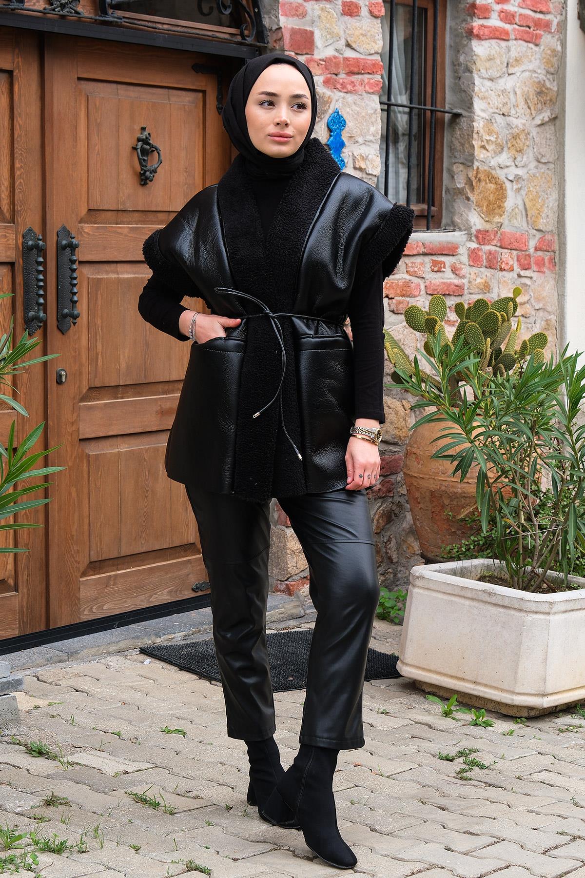 Bağlamalı Deri Görünümlü İçi Kürklü Yelek  Siyah