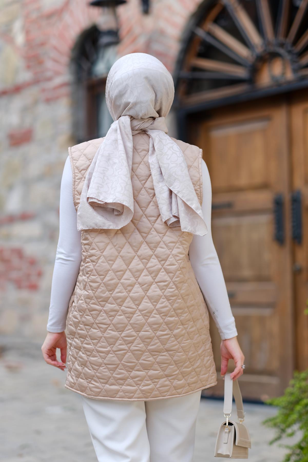 Baklava Desen İnce Yelek Krem