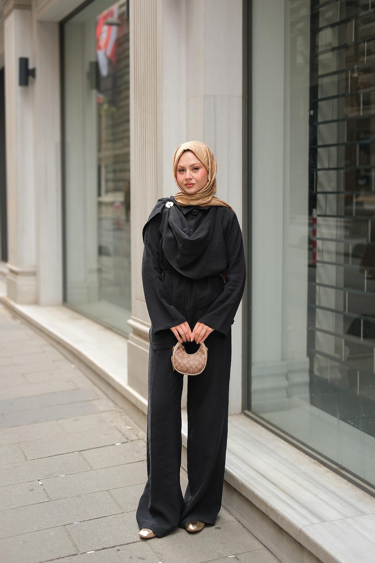 Begonya Takım Siyah