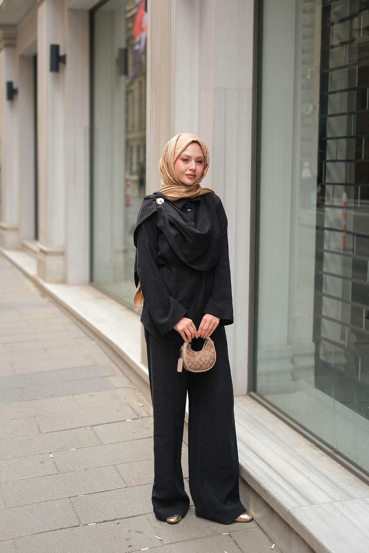 Begonya Takım Siyah