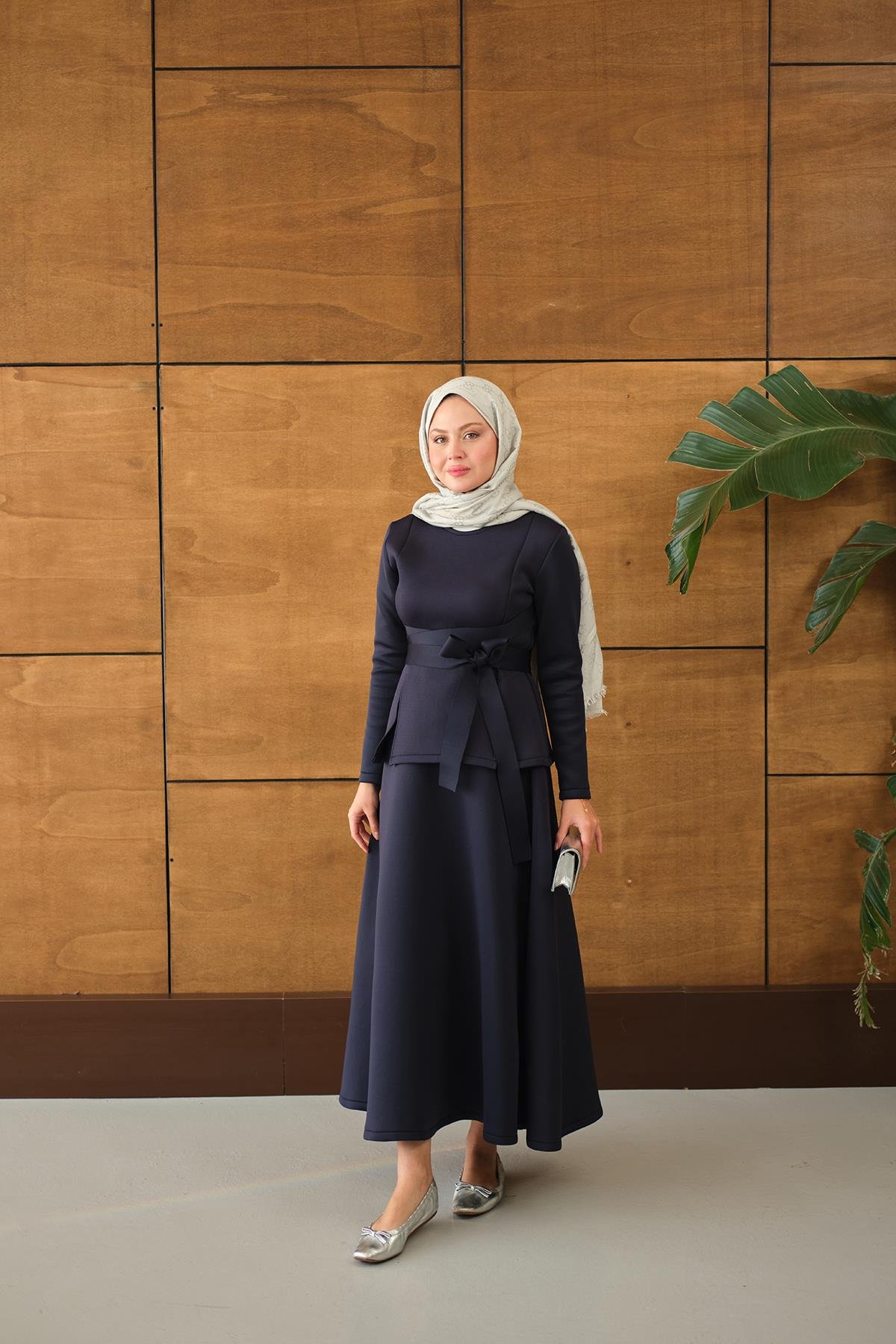Bel Bağlamalı Etekli Takım Lacivert