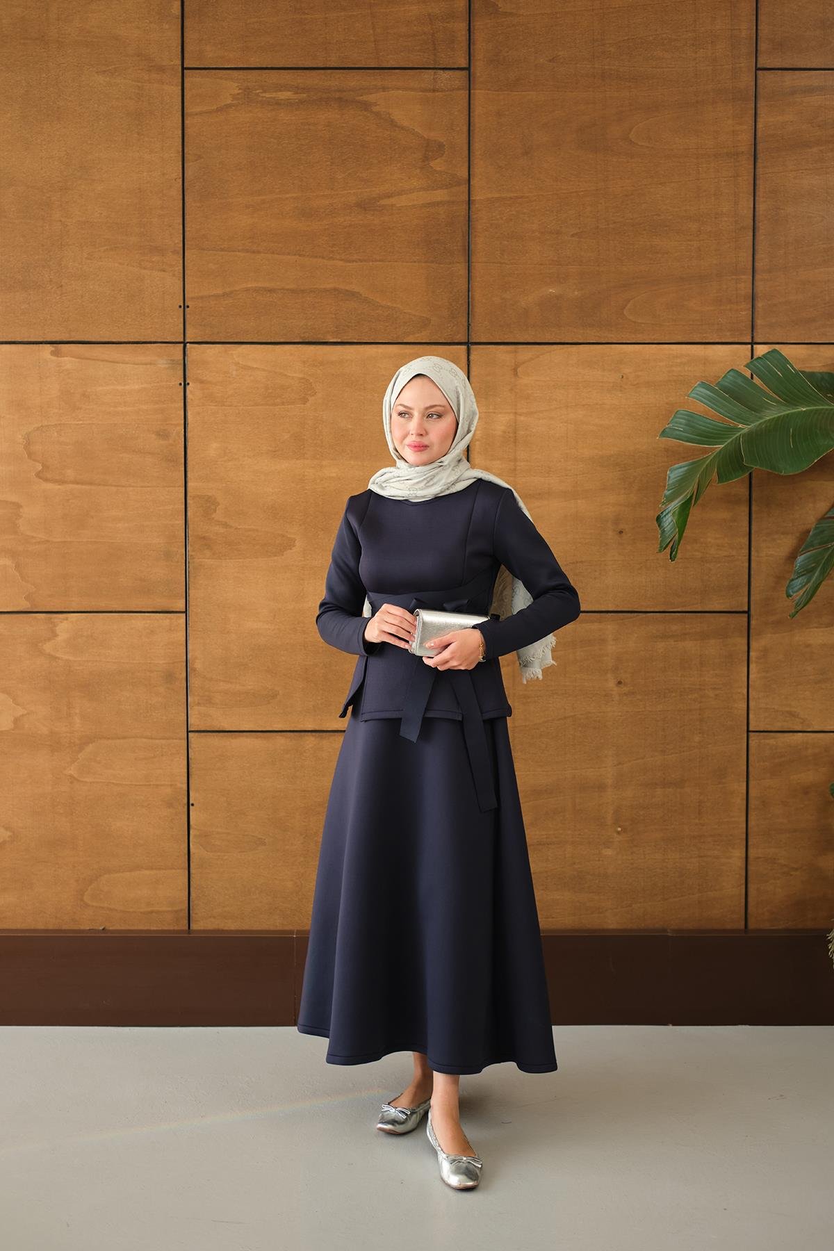 Bel Bağlamalı Etekli Takım Lacivert