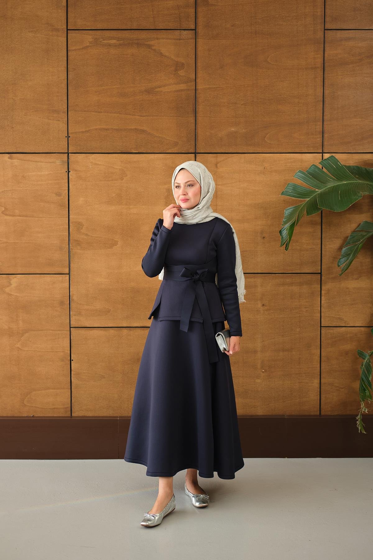 Bel Bağlamalı Etekli Takım Lacivert