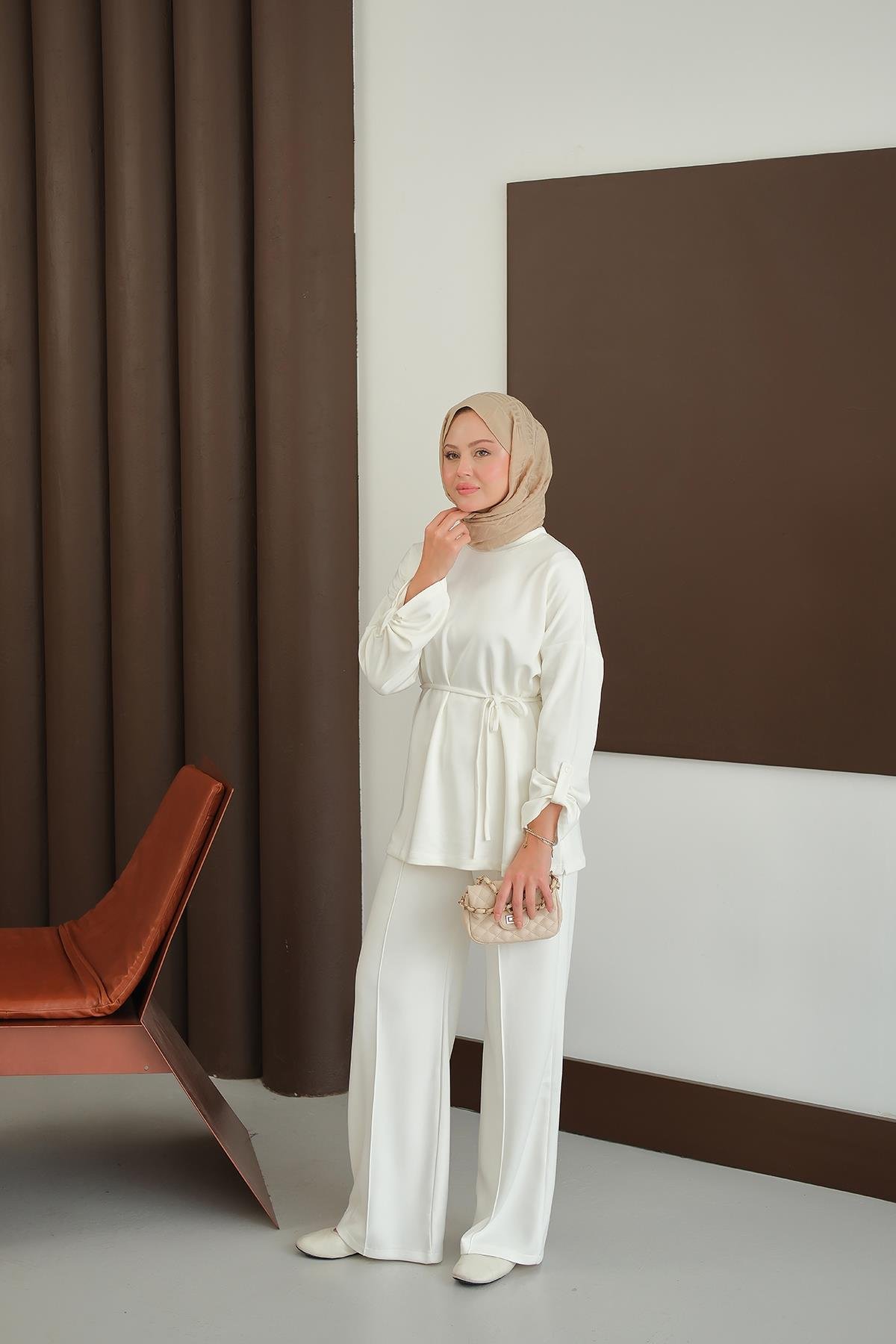 Bel Bağlamalı İkili Takım Ekru