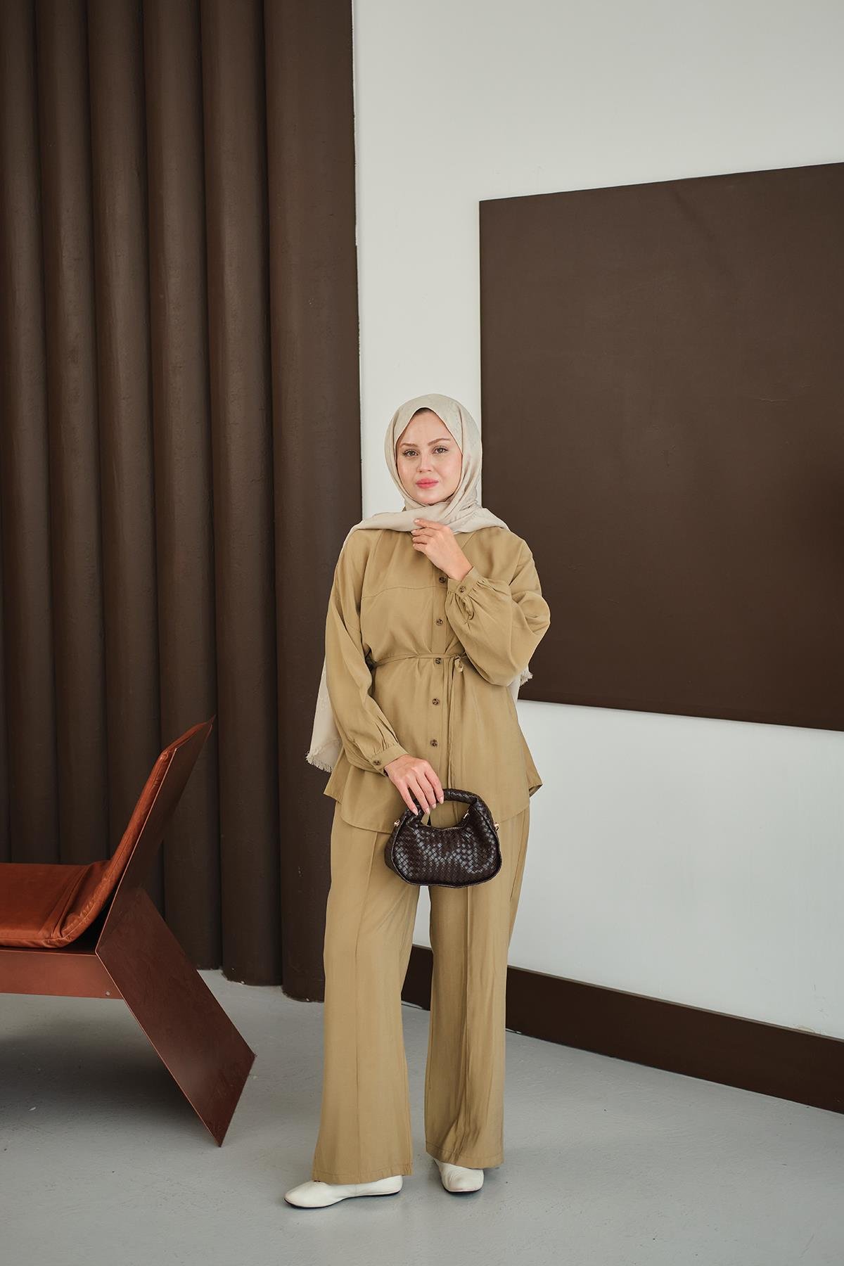 Bel Bağlamalı İkili Takım Hardal