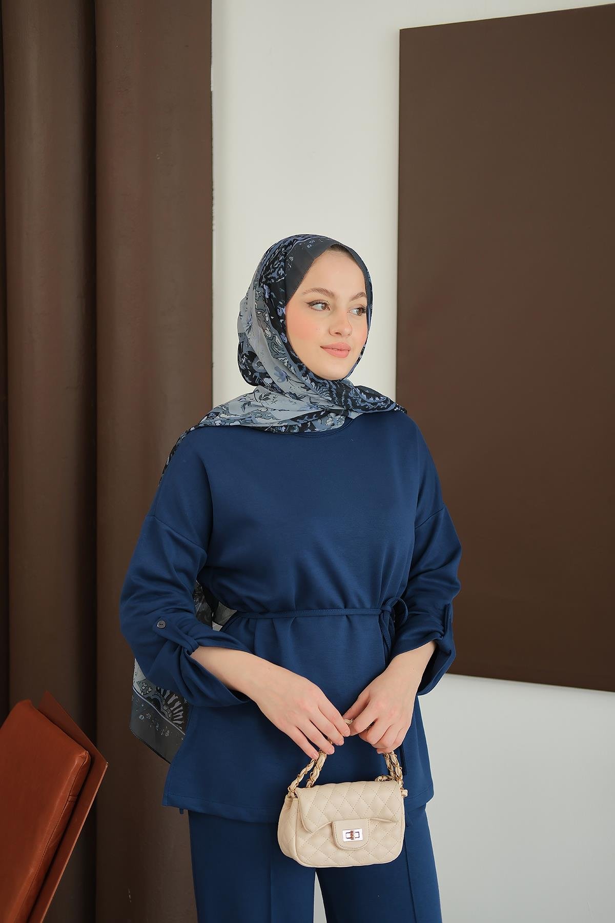 Bel Bağlamalı İkili Takım Saks Mavi