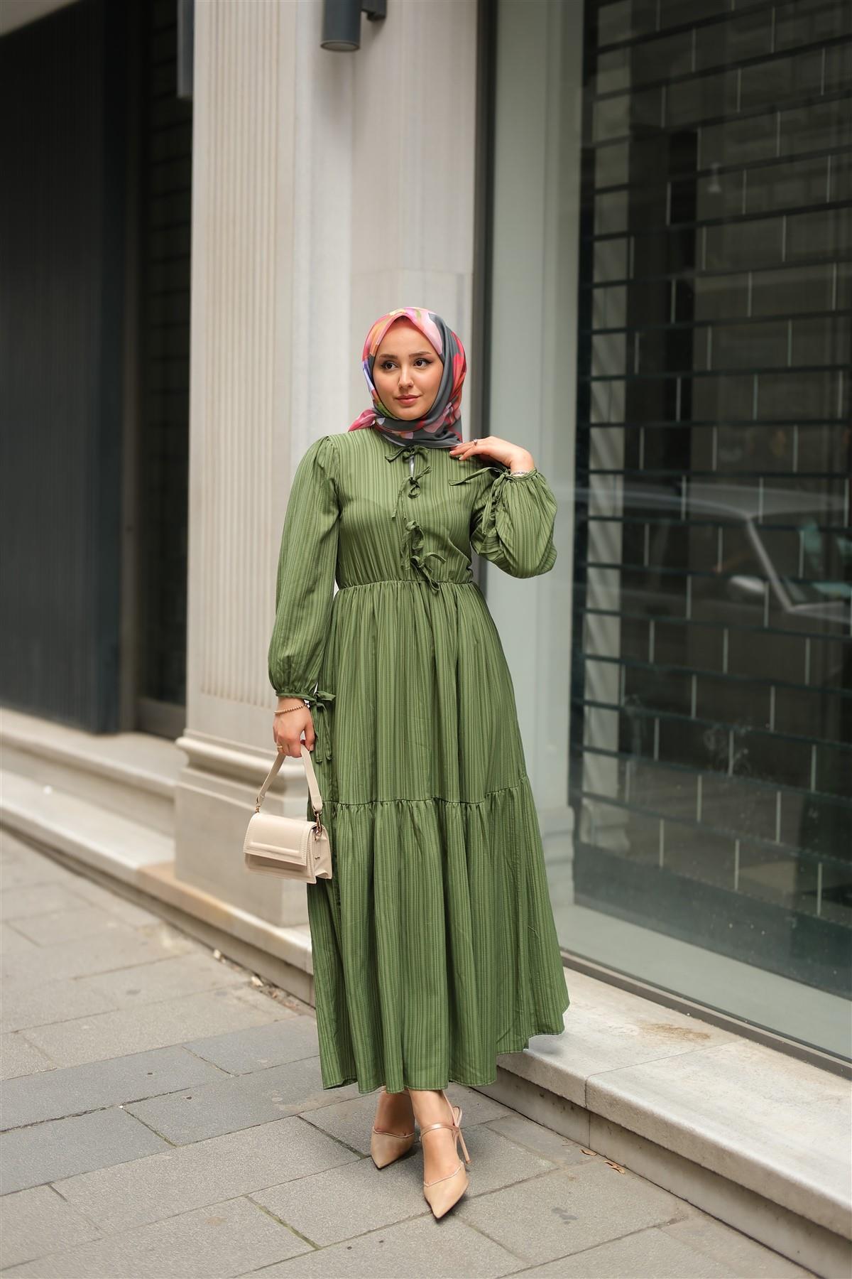 Bel Büzgülü Elbise Yeşil