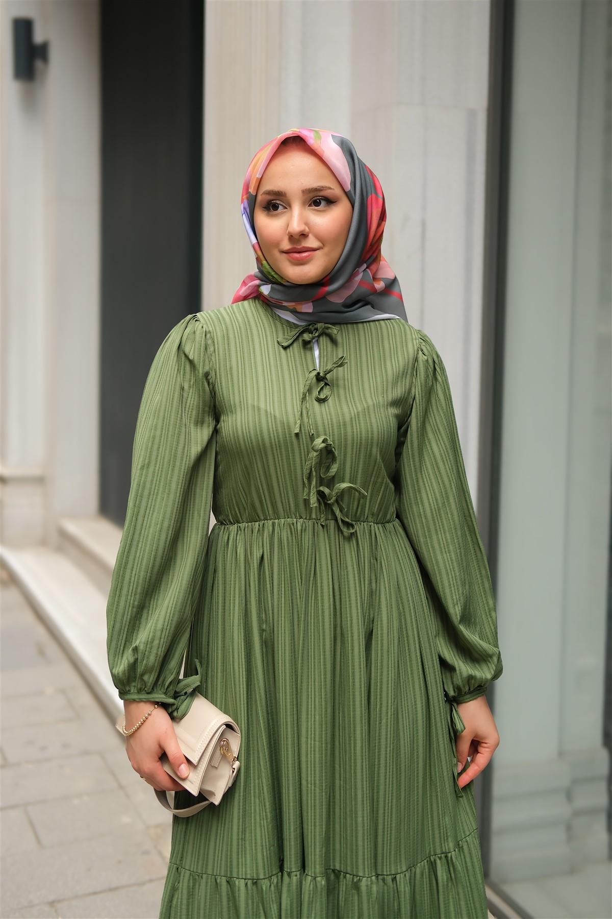 Bel Büzgülü Elbise Yeşil