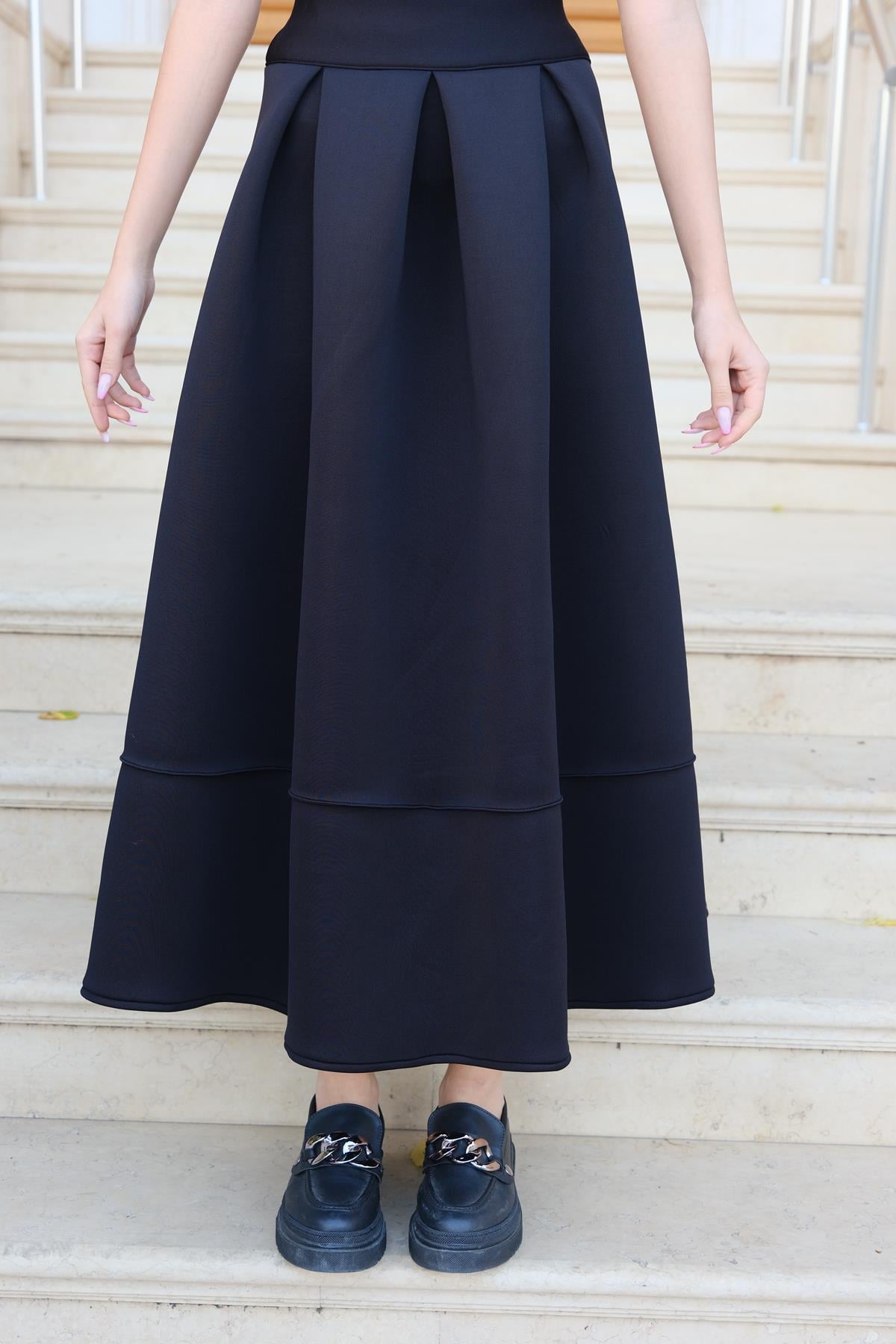 Belden Pileli Scuba Etek Siyah