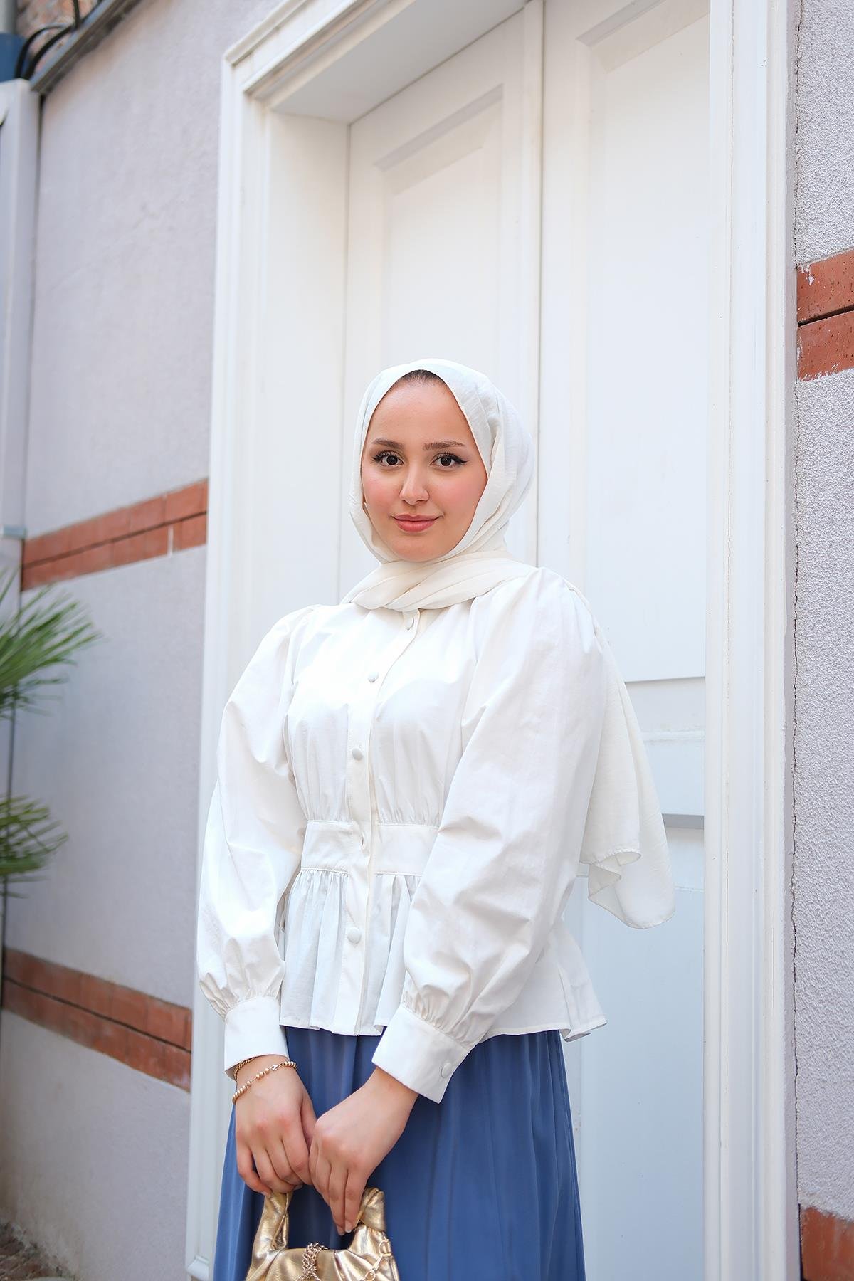 Beli Büzgü Detaylı Gömlek Beyaz