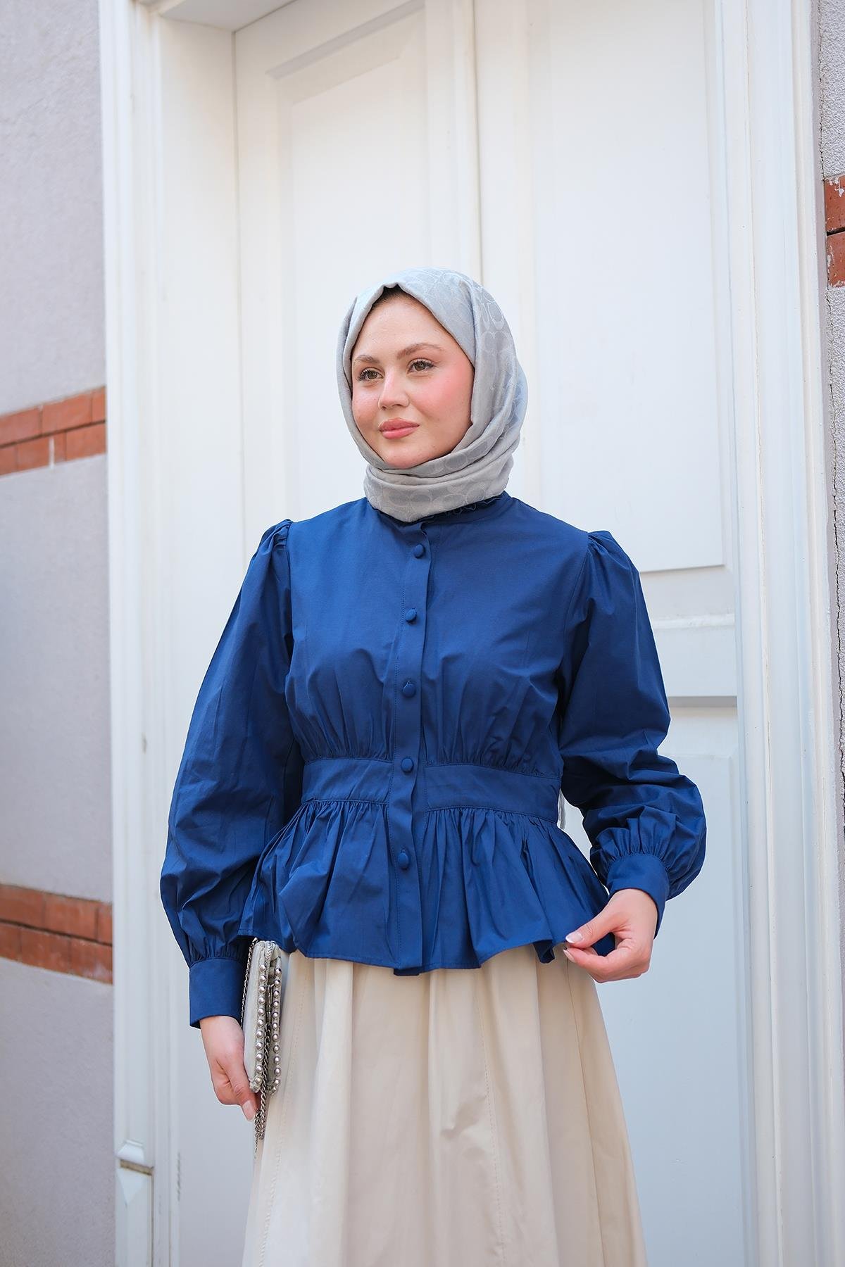 Beli Büzgü Detaylı Gömlek Lacivert