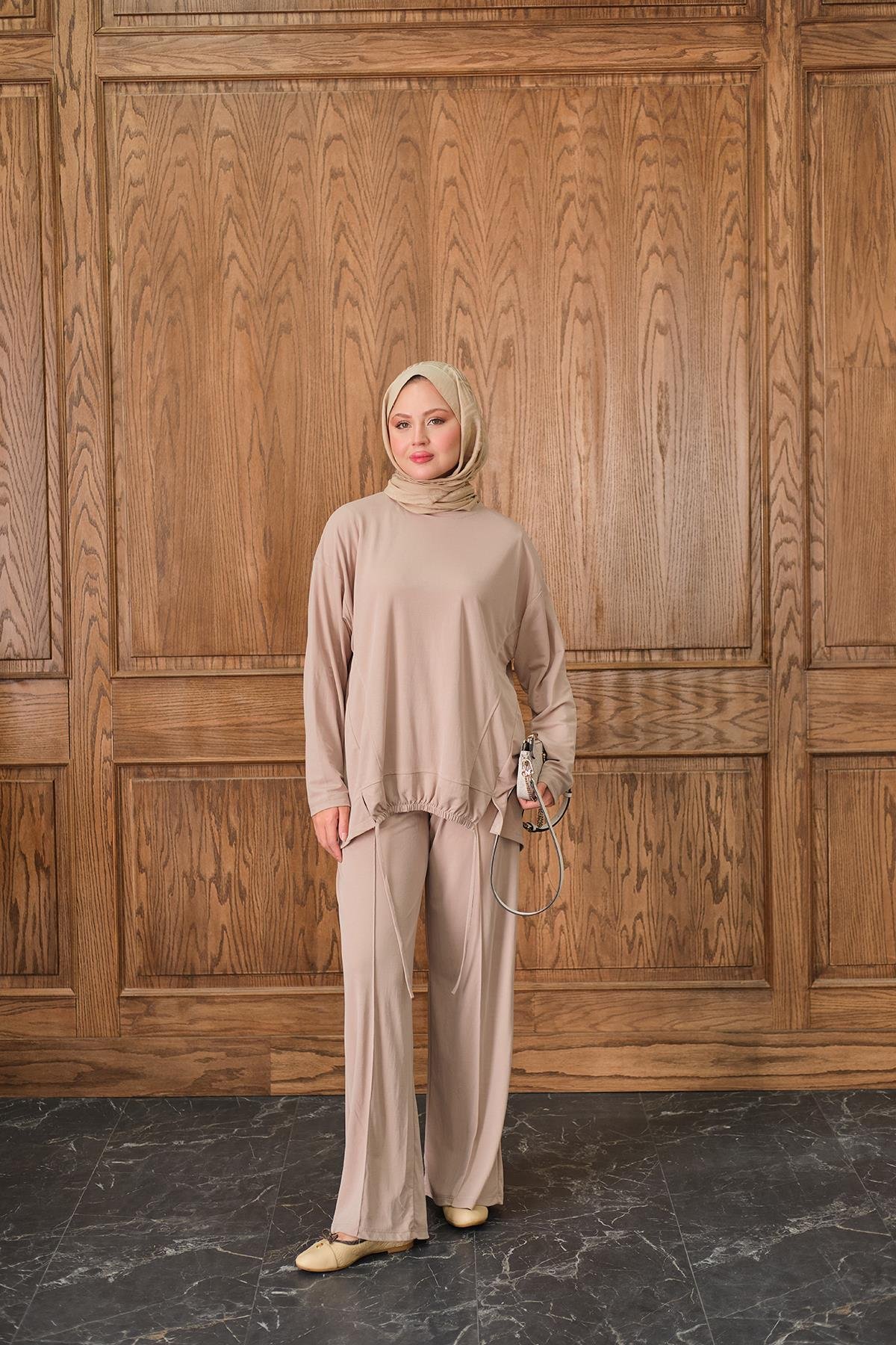 Beli Lastikli Takım Krem