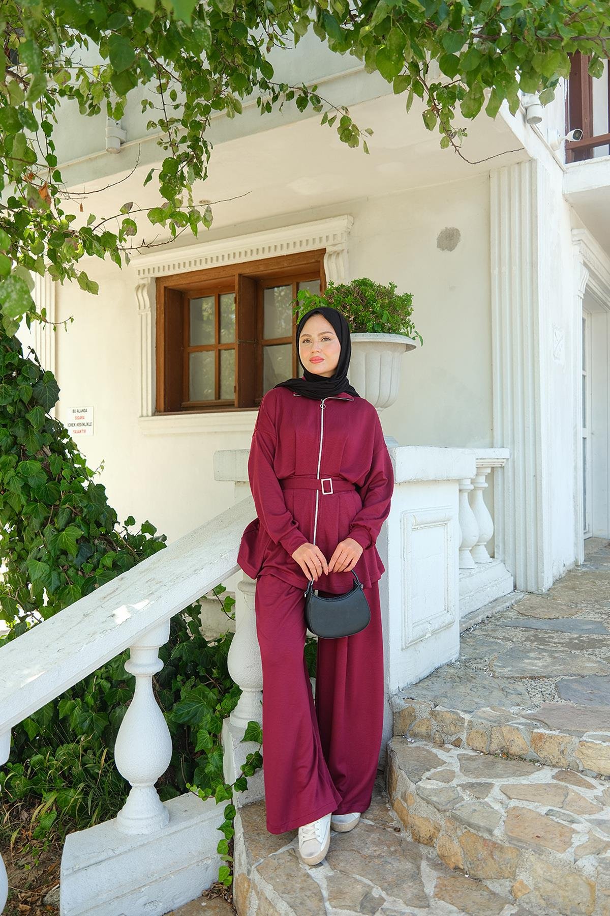 Beli Pile Detaylı Takım Bordo