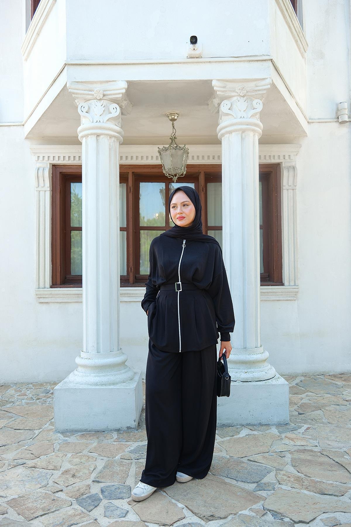 Beli Pile Detaylı Takım Siyah