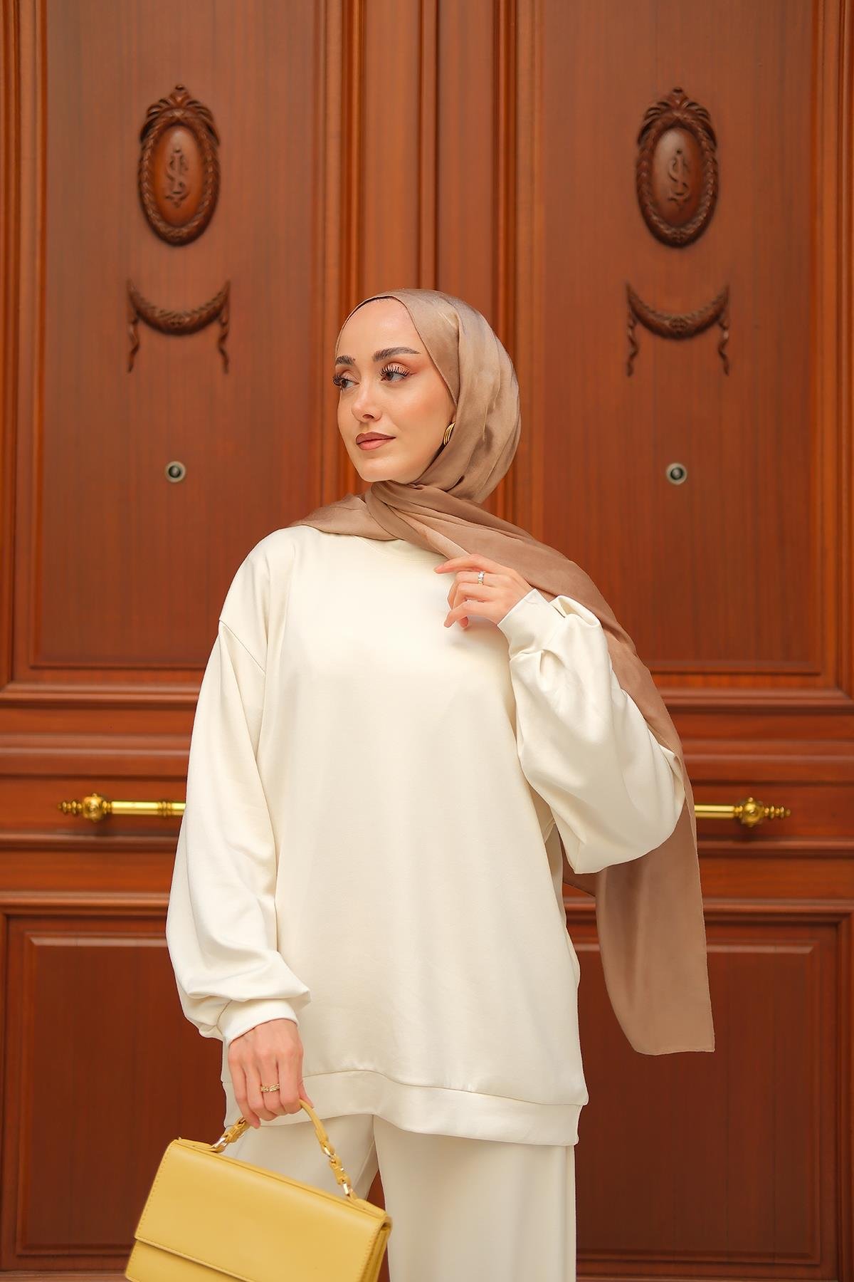 Bisiklet Yaka İkili Takım Ekru