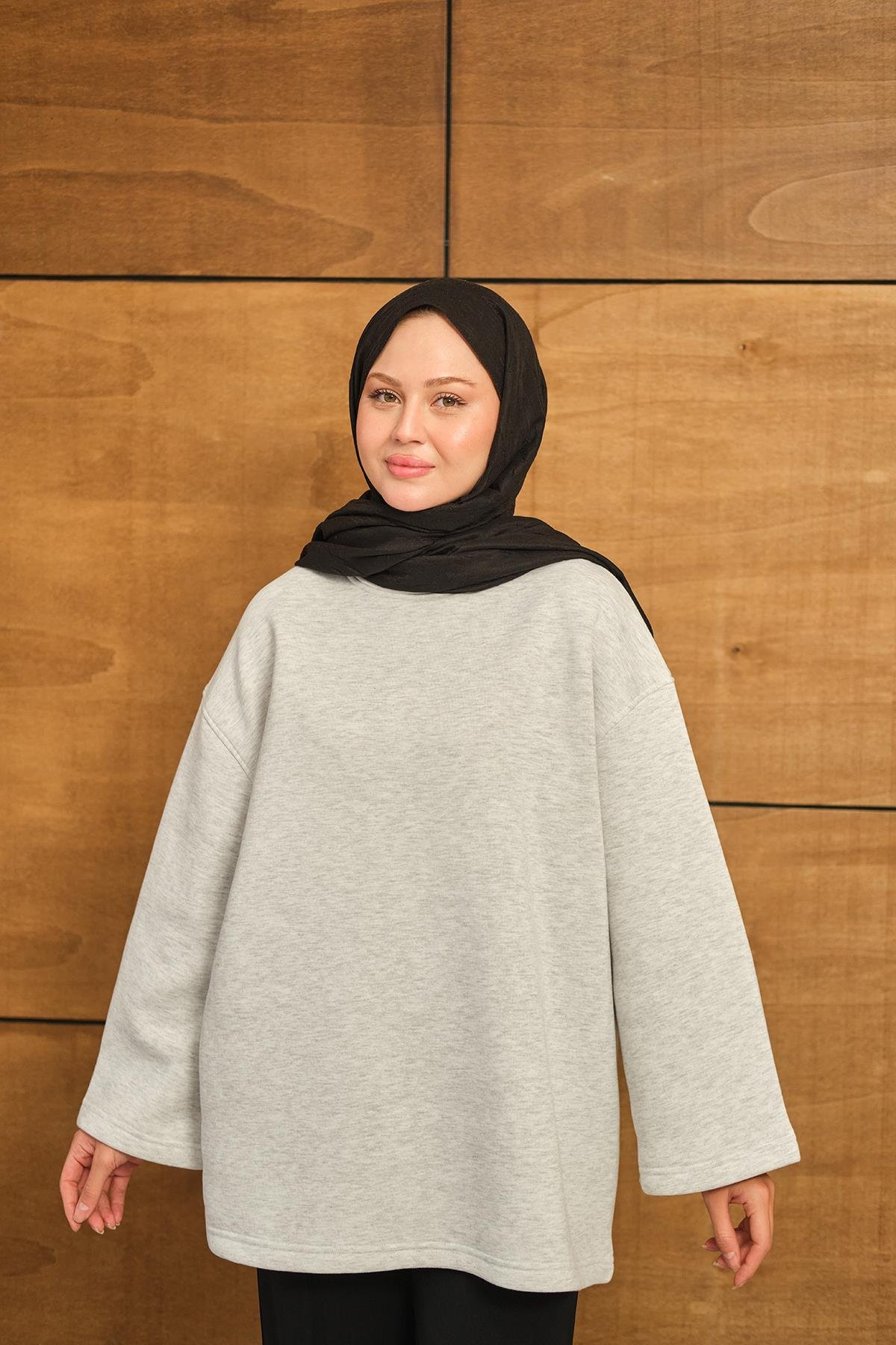 Bisiklet Yaka Sweat Açık Gri