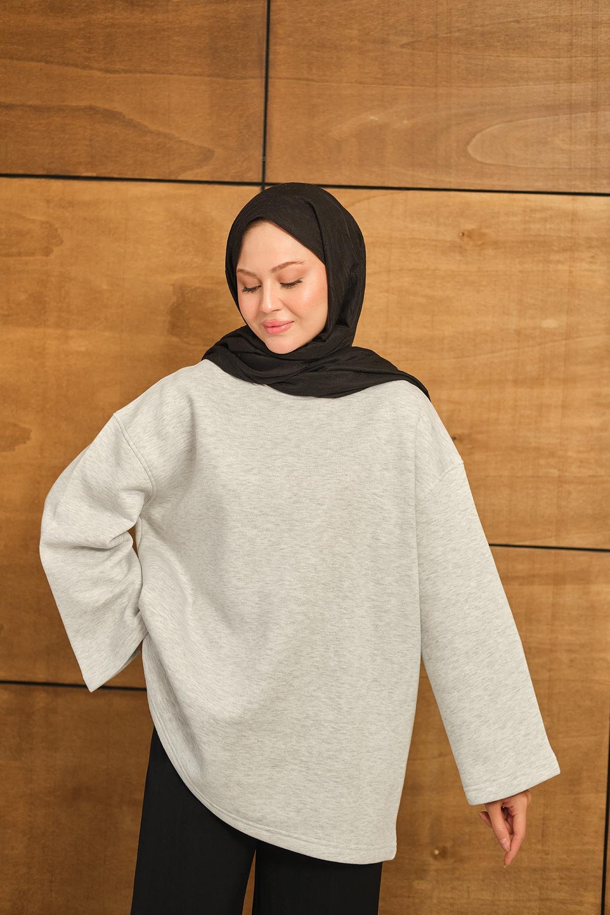 Bisiklet Yaka Sweat Açık Gri