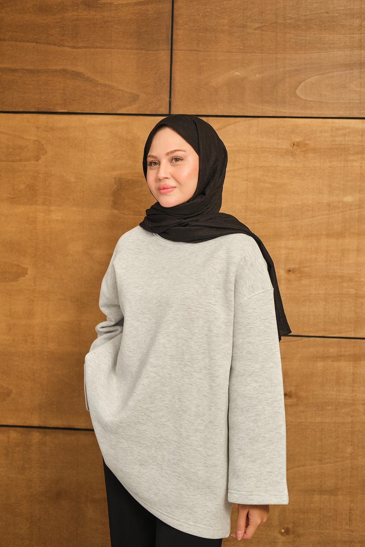 Bisiklet Yaka Sweat Açık Gri