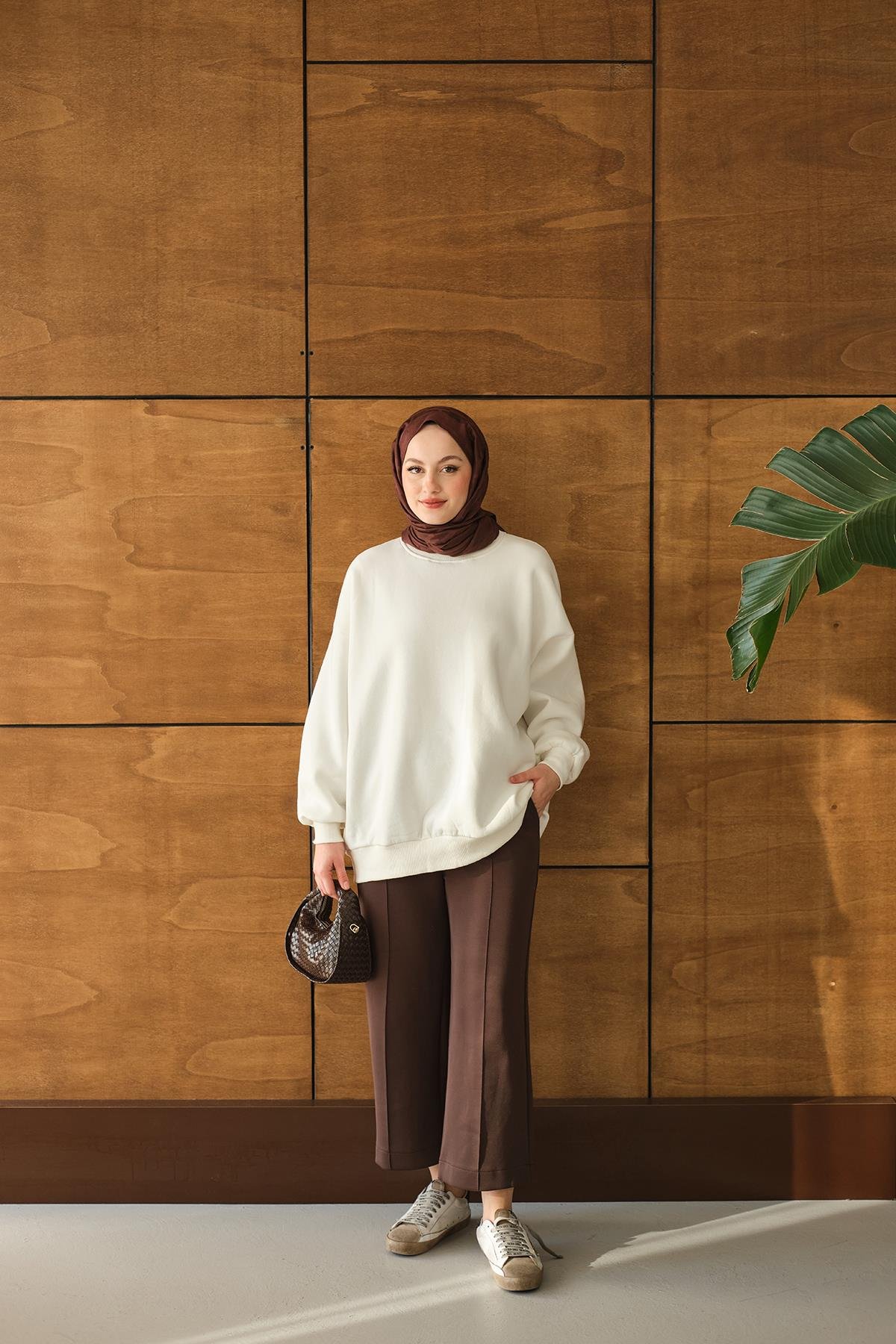 Bisiklet Yaka Sweat Beyaz