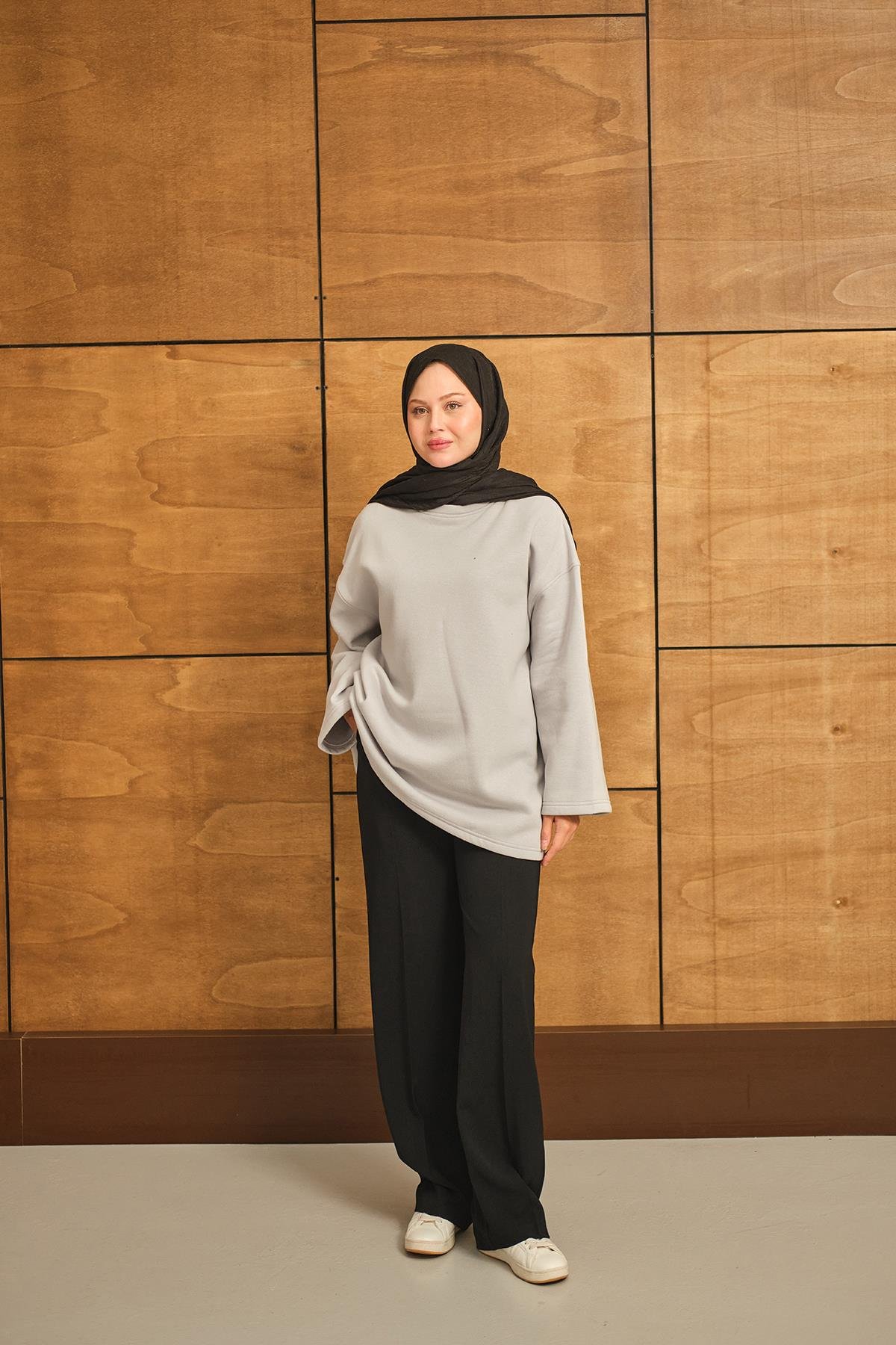 Bisiklet Yaka Sweat Gri