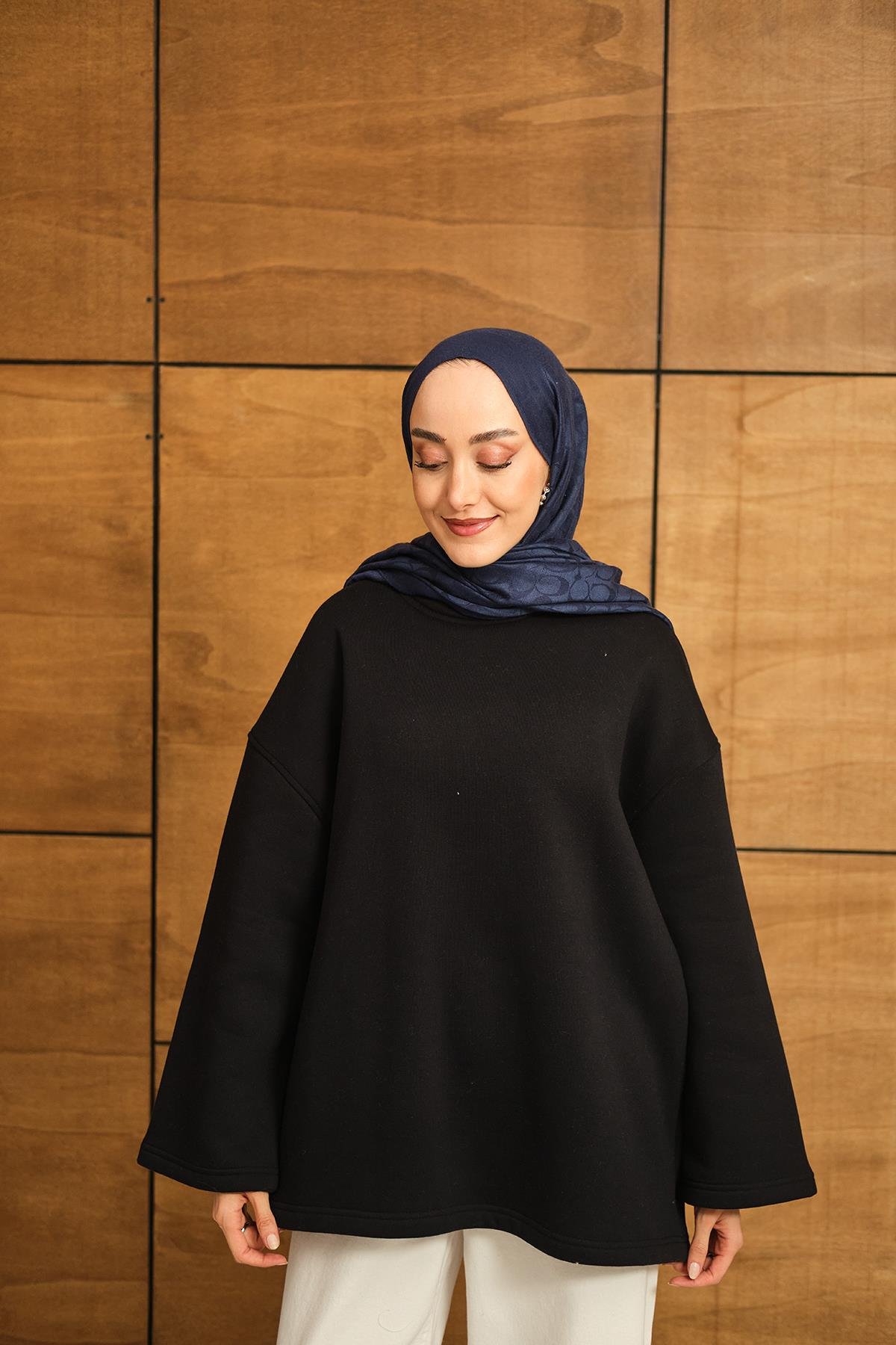 Bisiklet Yaka Sweat Lacivert