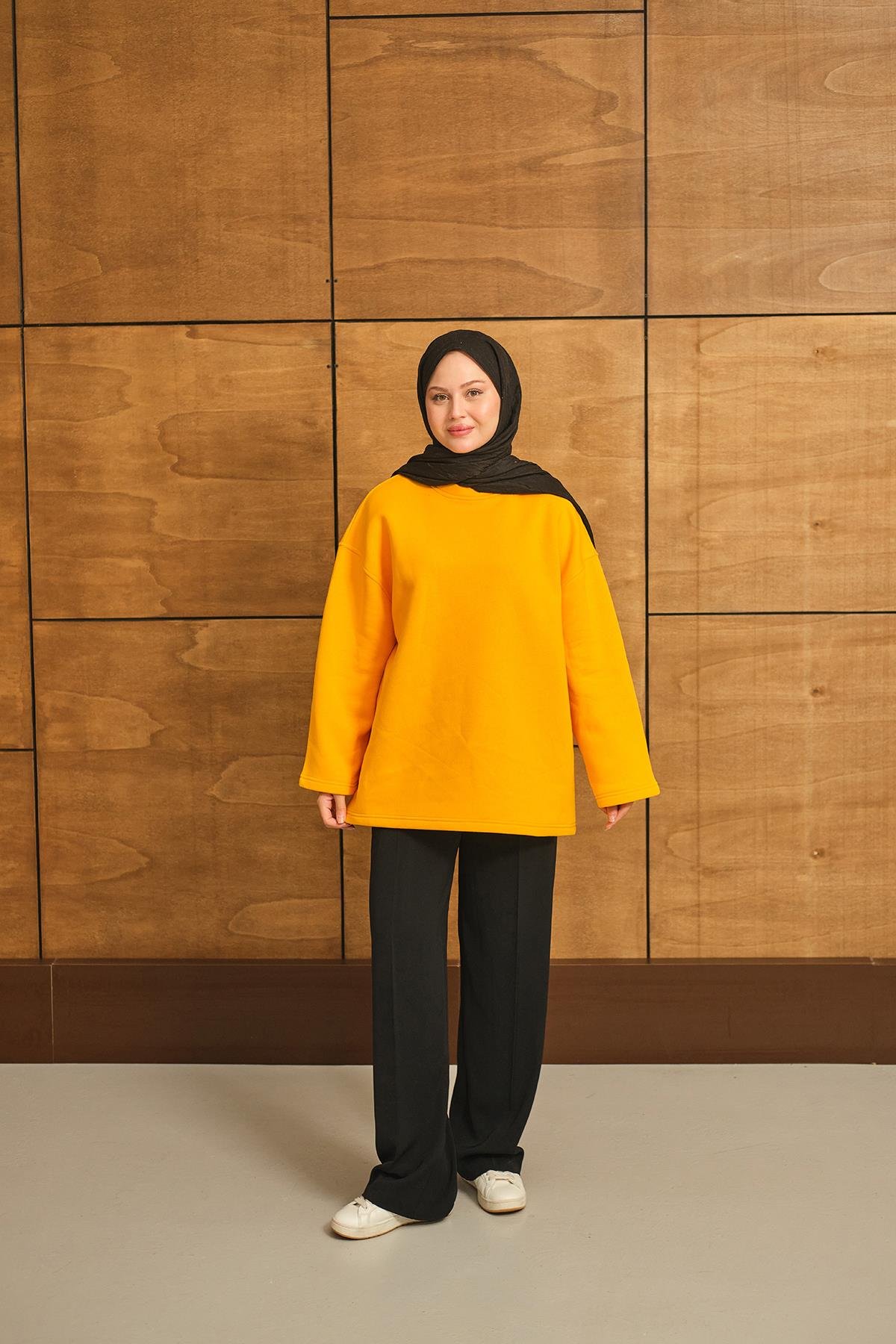 Bisiklet Yaka Sweat Turuncu