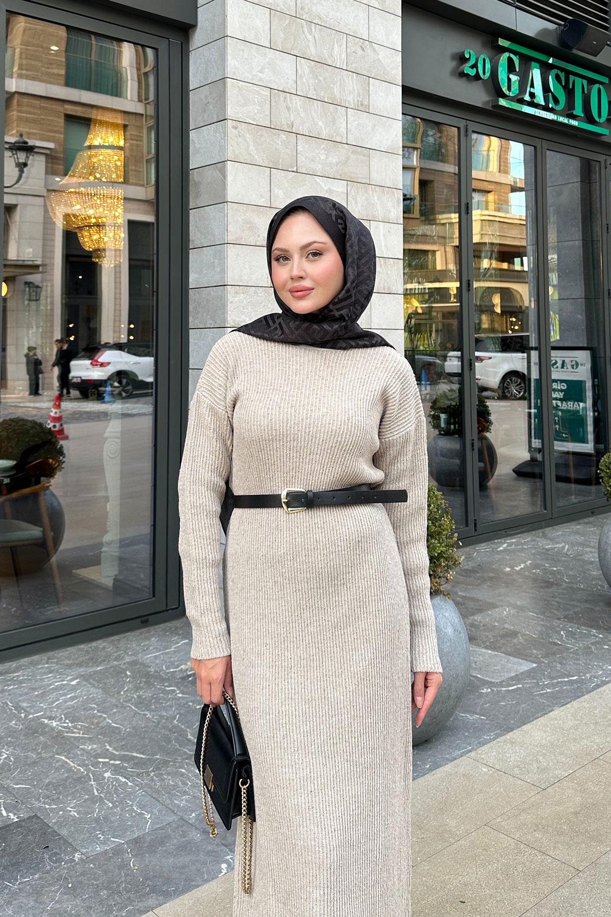 Bisiklet Yaka Triko Elbise Taş