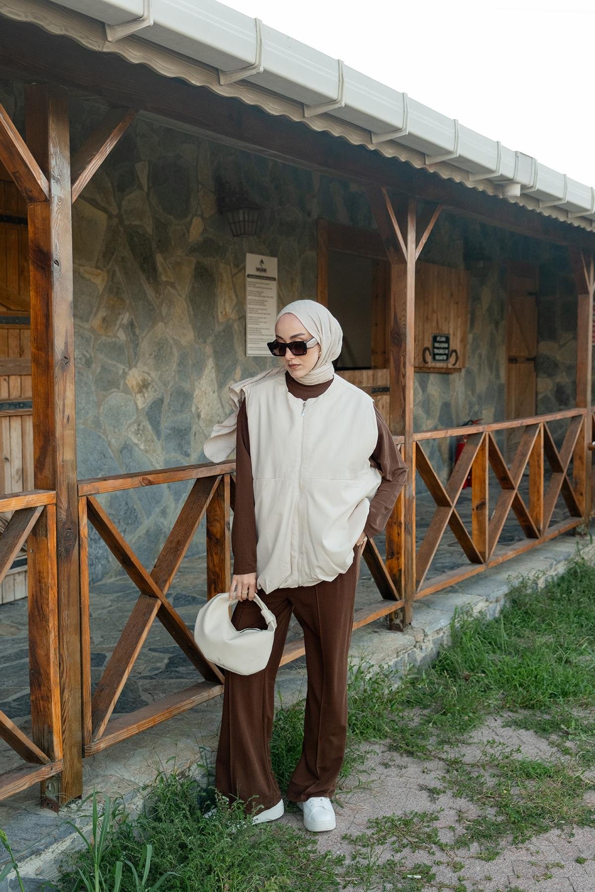 Bisiklet Yaka Yelek Ekru