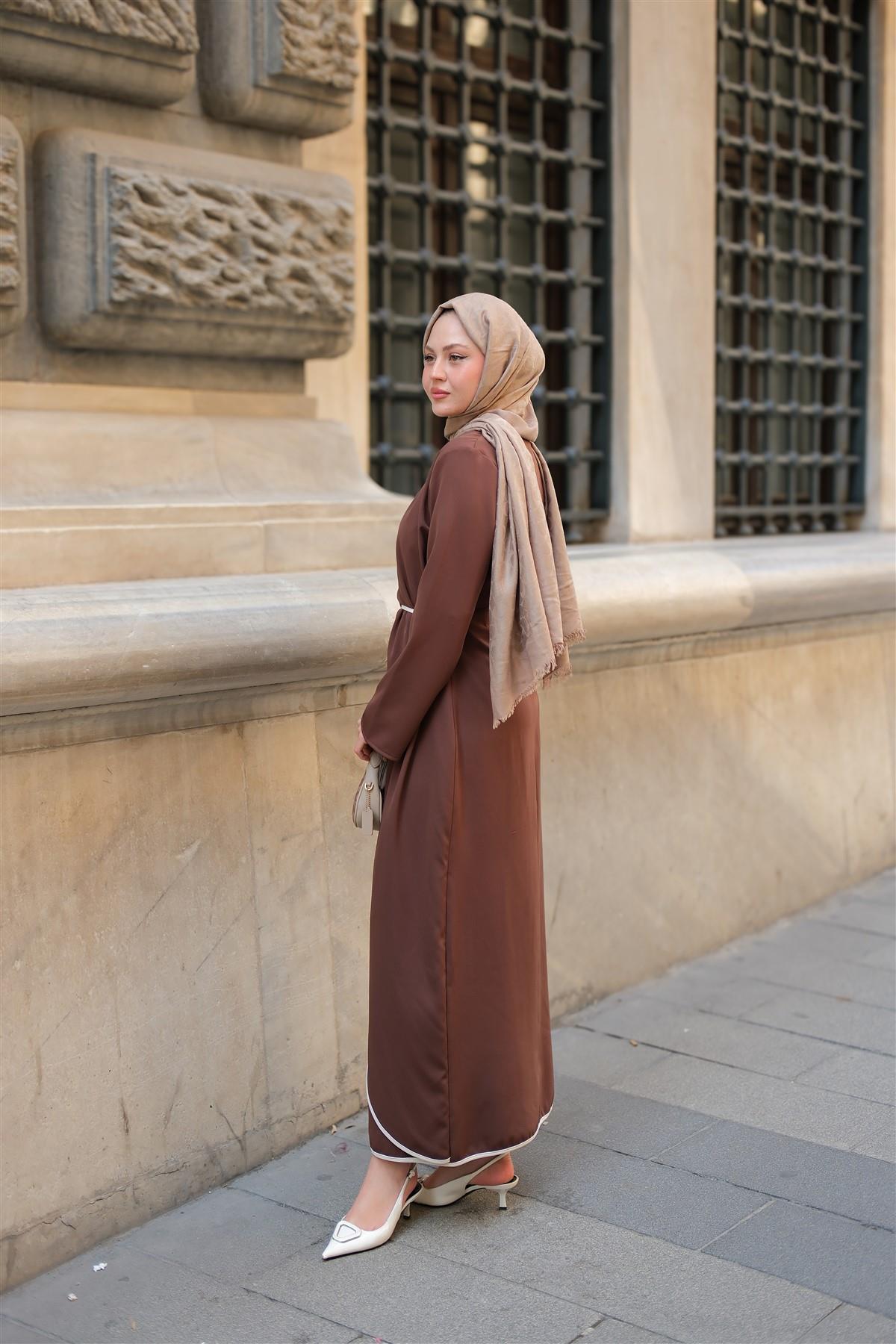 Biyeli Kendinden Bağlı Scuba Elbise  Kahverengi