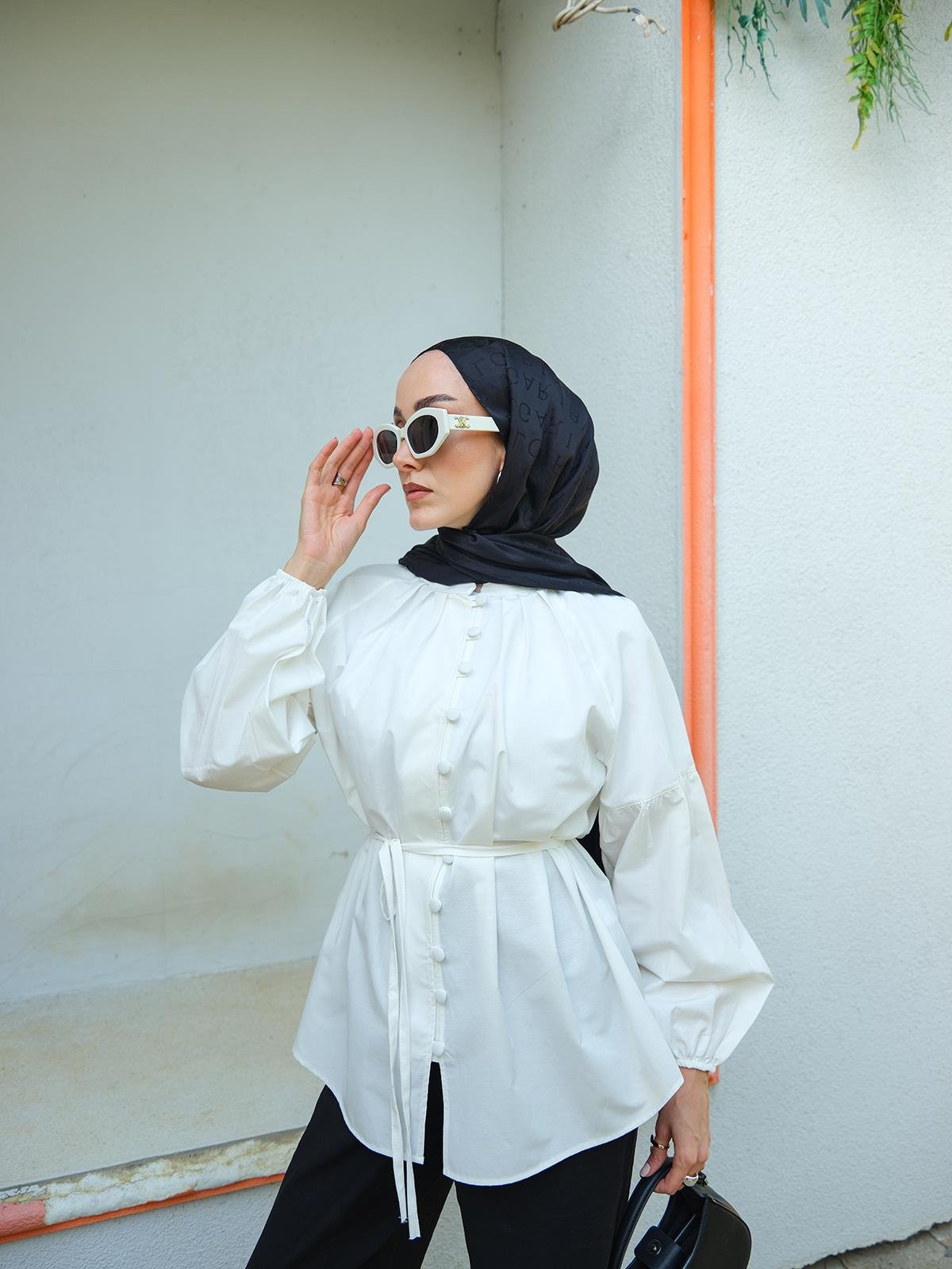 Brit Düğme Detaylı Gömlek Beyaz