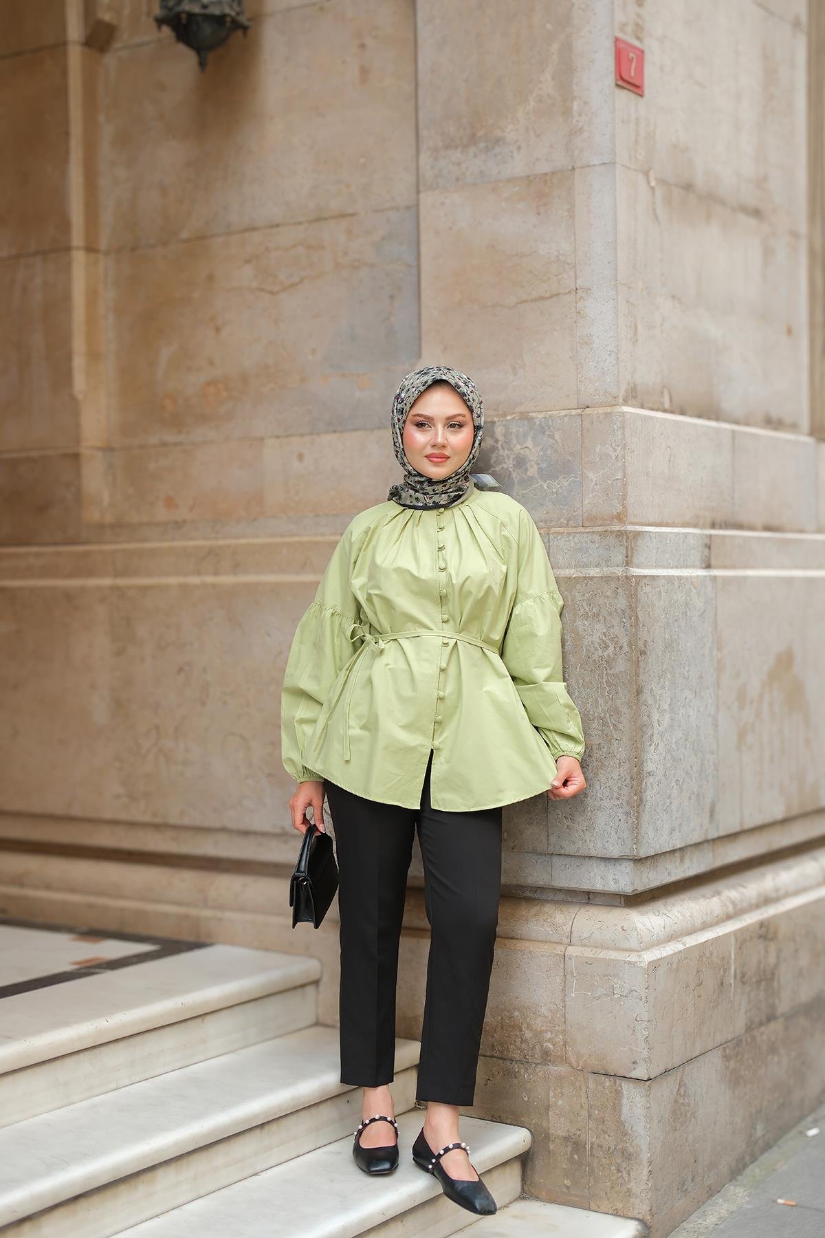 Brit Düğme Detaylı Gömlek Yeşil