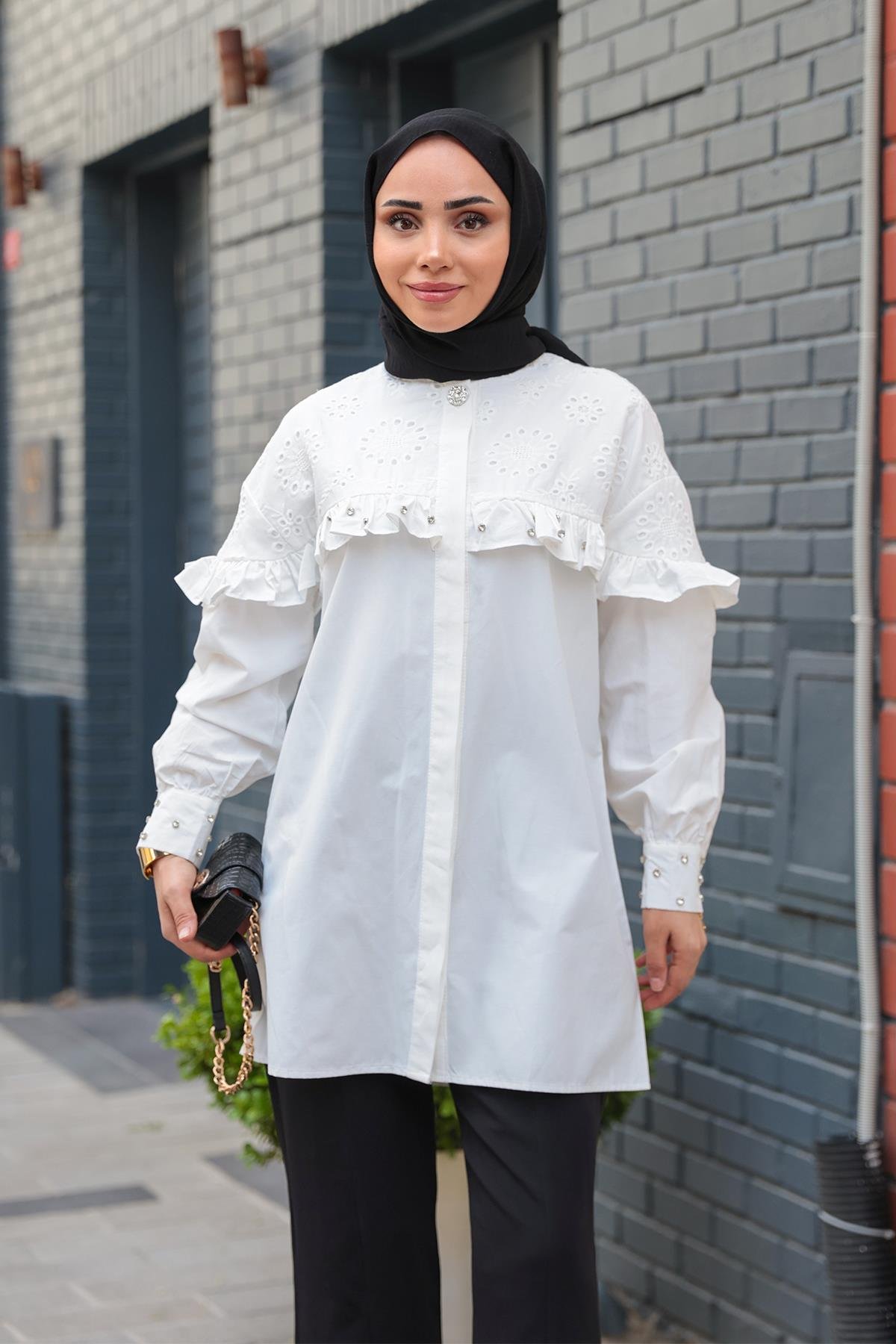 Brode Detay Taşlı Gömlek Beyaz