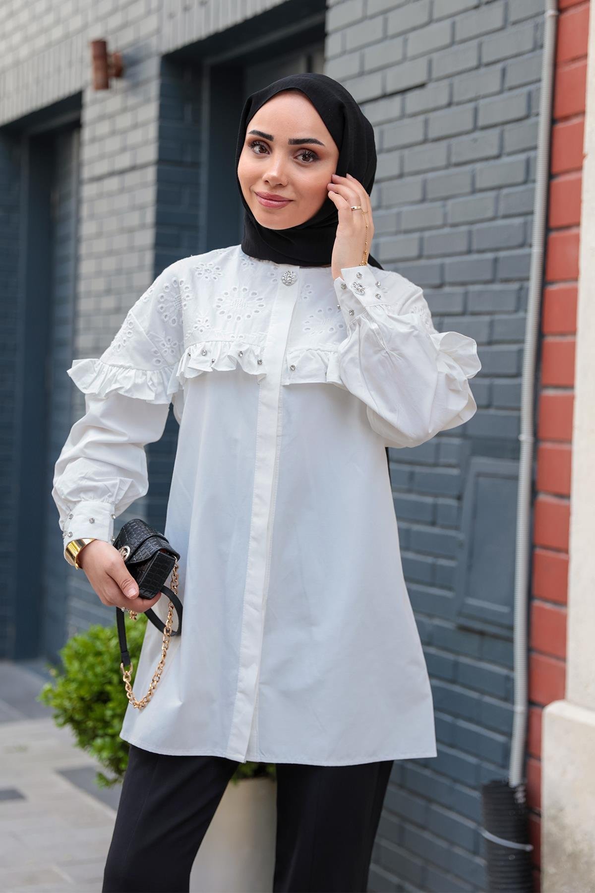 Brode Detay Taşlı Gömlek Beyaz