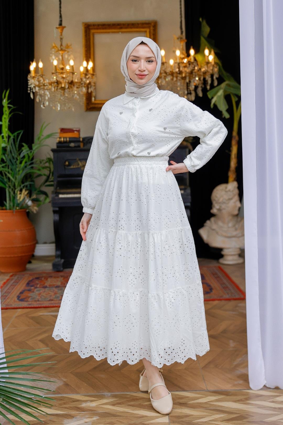 Brode Detaylı Taş İşlemeli İkili Takım  Beyaz