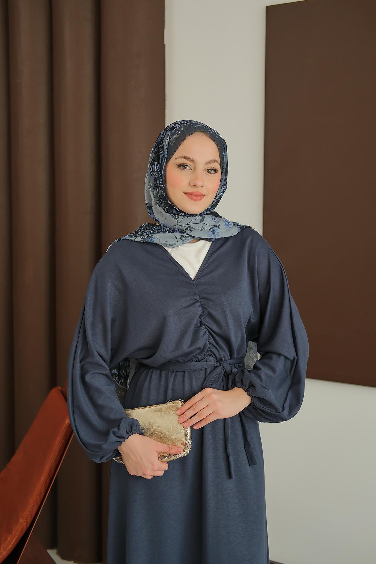 Büzgü Detay Elbise Lacivert