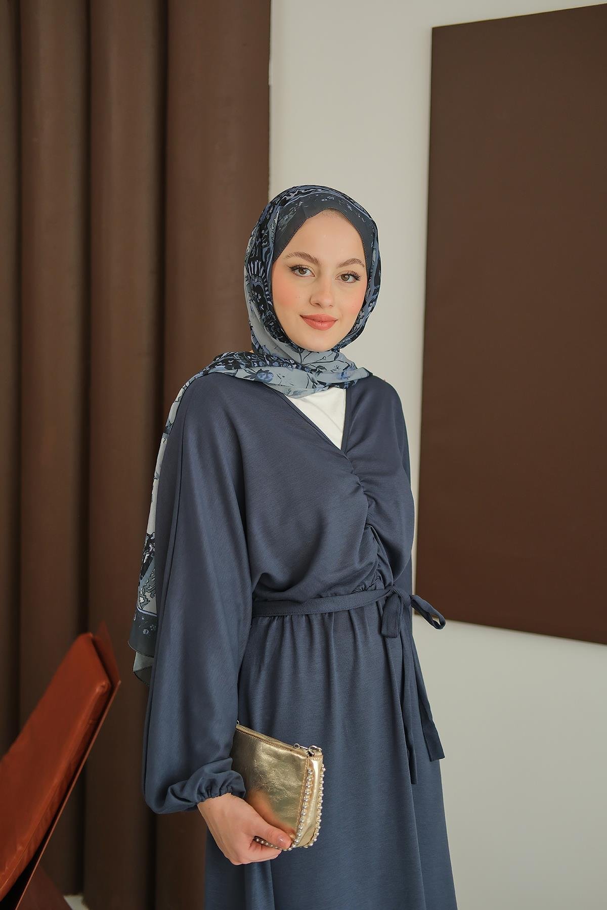 Büzgü Detay Elbise Lacivert