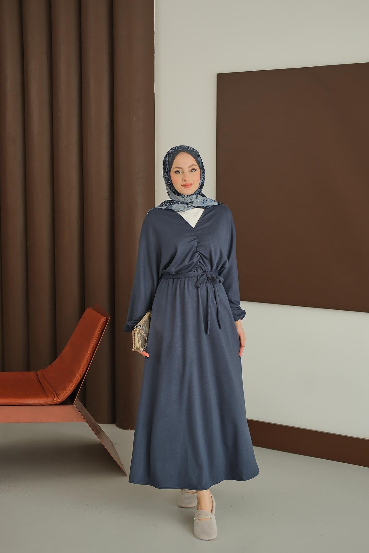 Büzgü Detay Elbise Lacivert