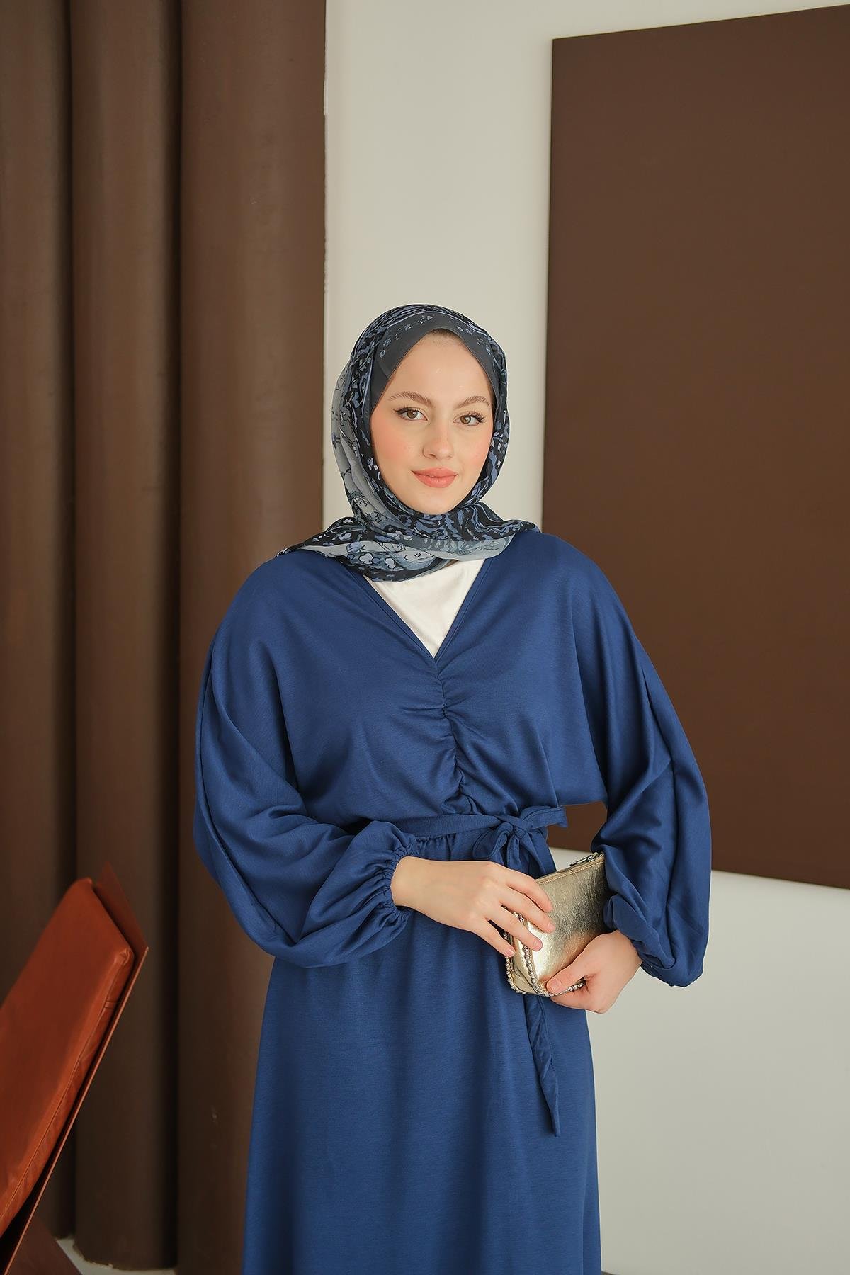 Büzgü Detay Elbise Saks Mavi