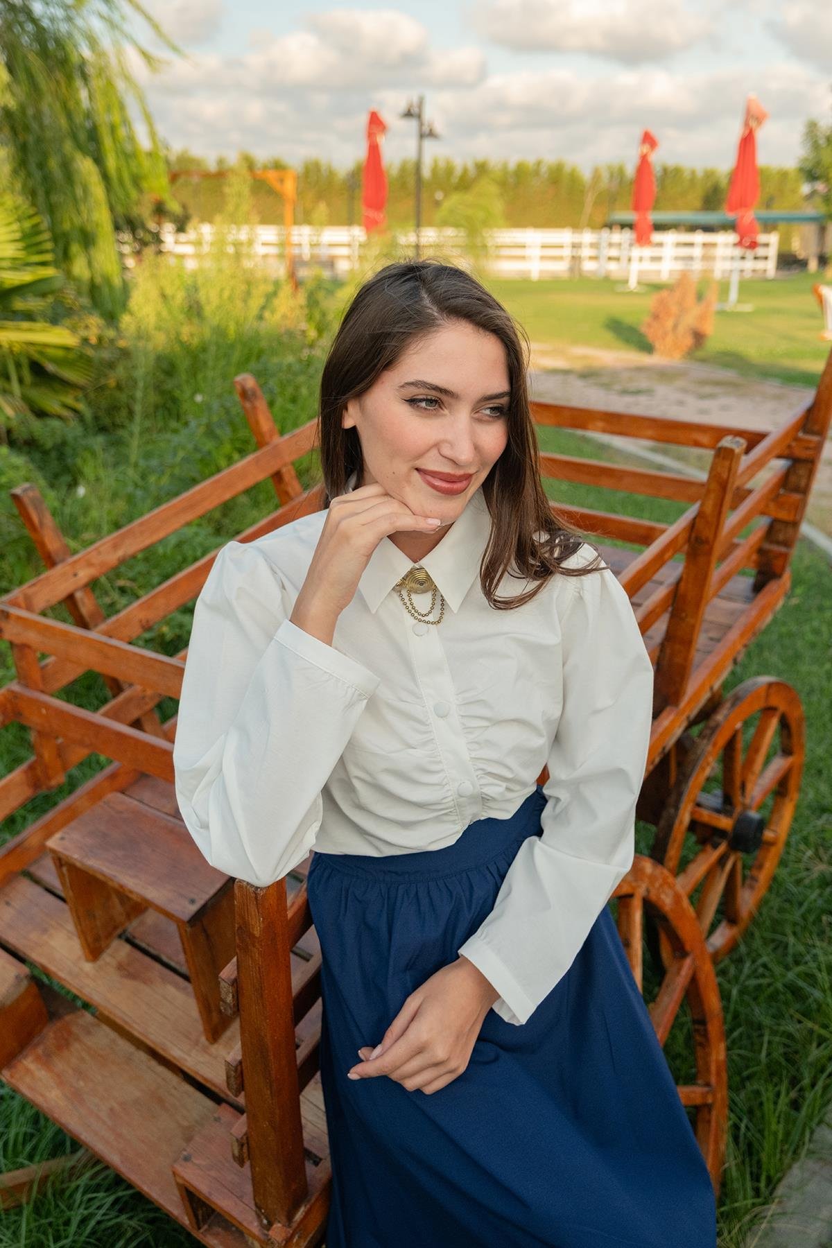 Büzgü Detay Poplin Gömlek Beyaz